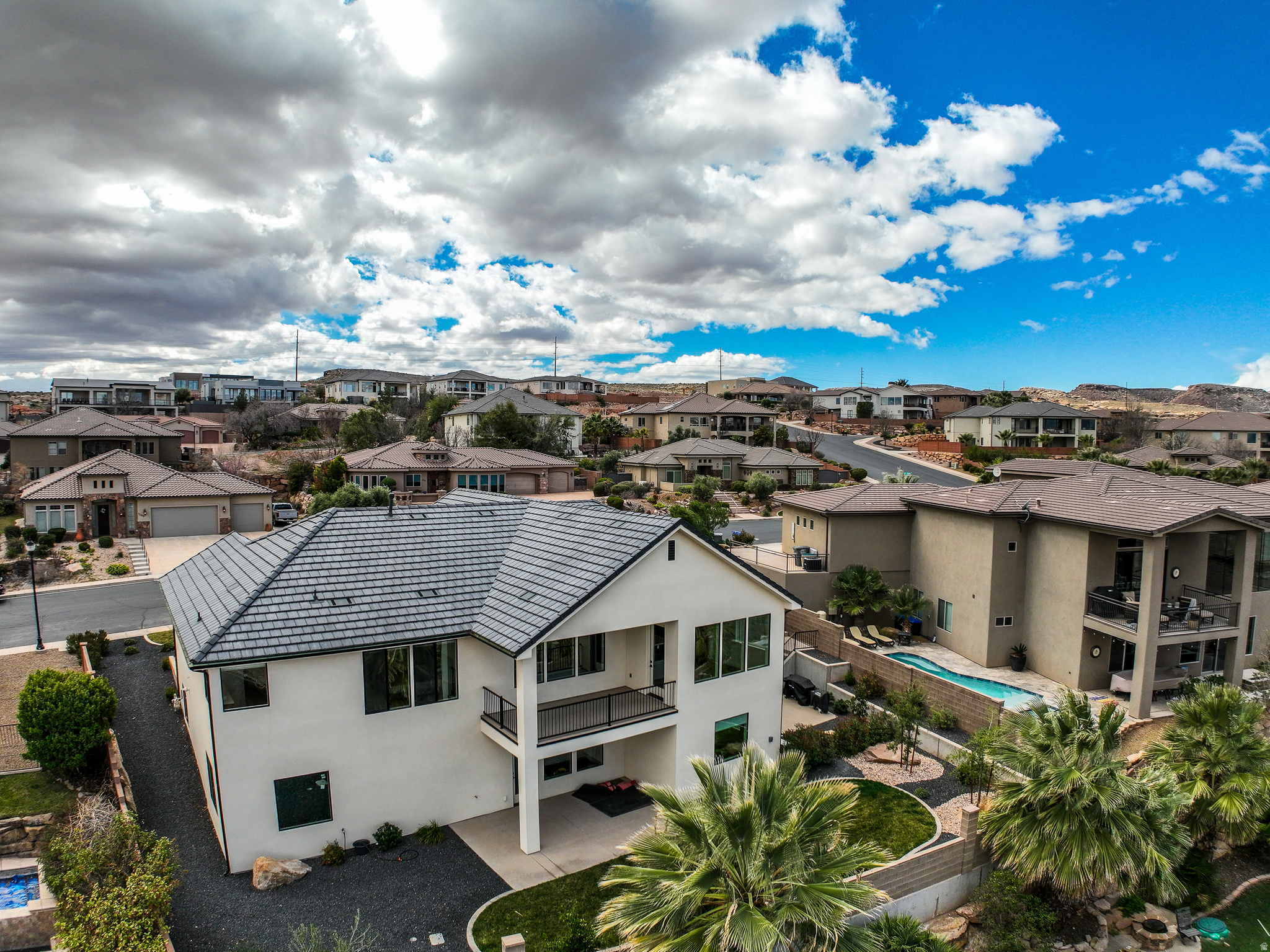 main property photo 50