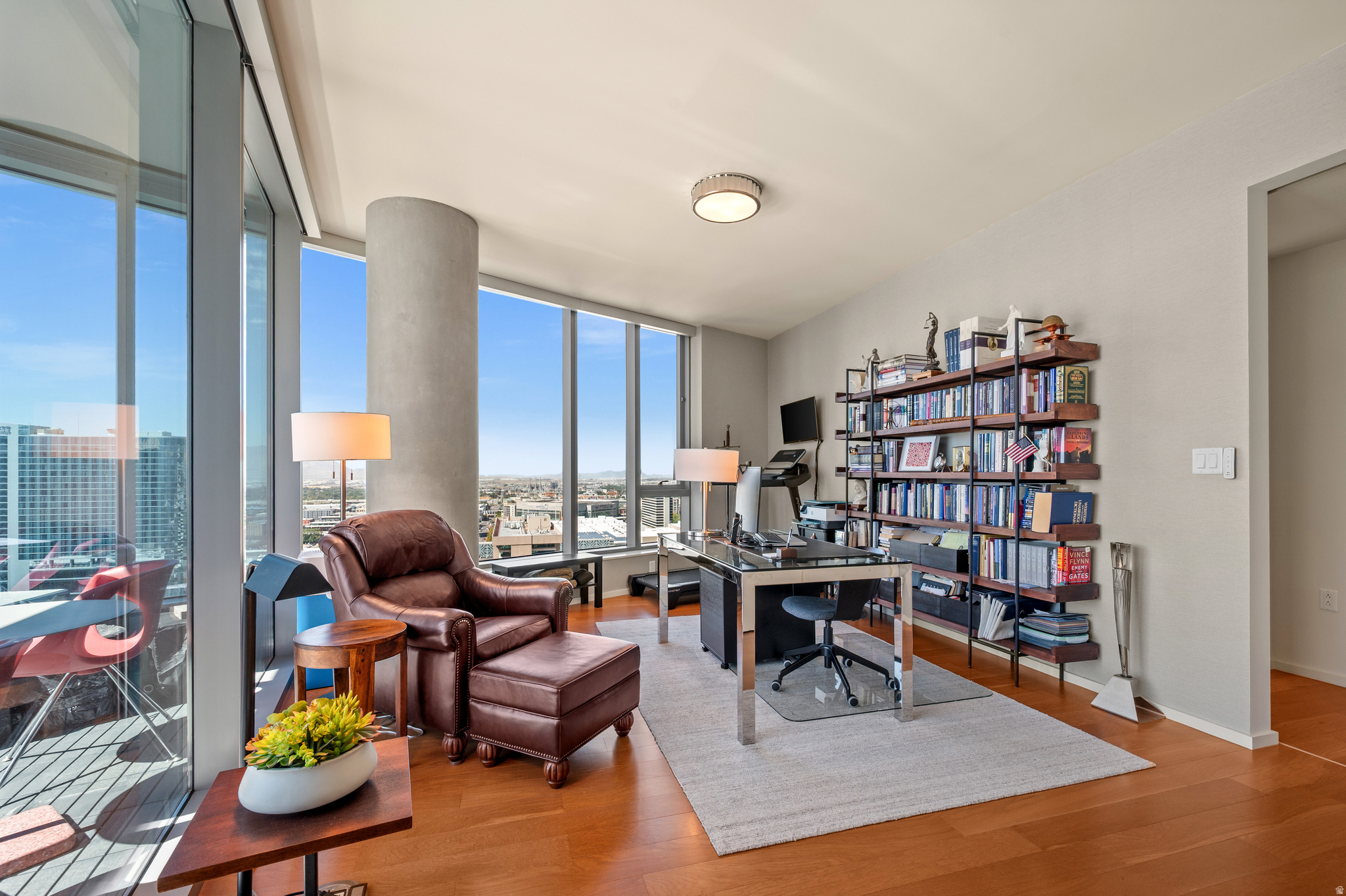 main property photo 12