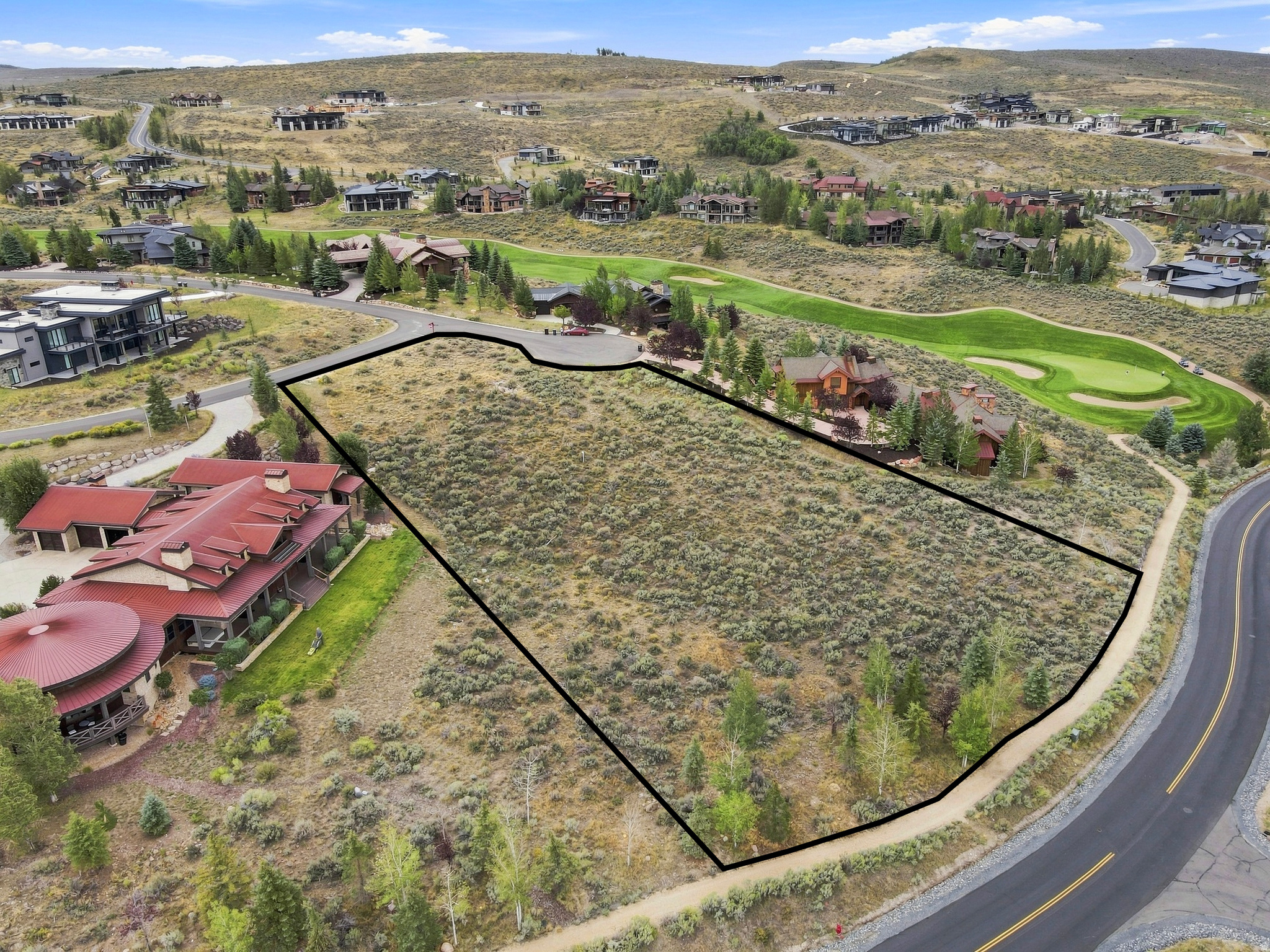 main property photo 10