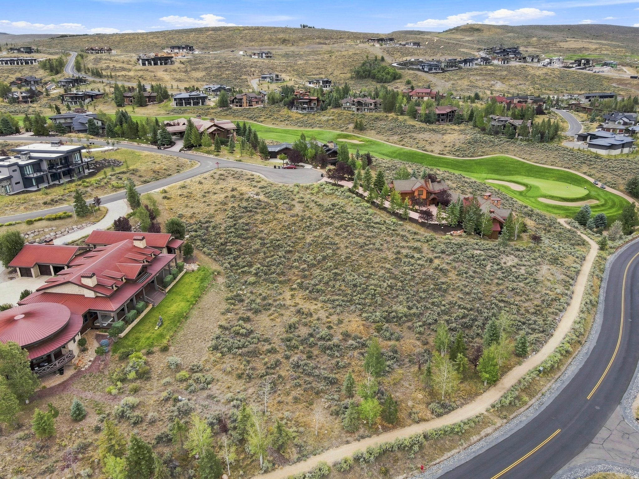 main property photo 13