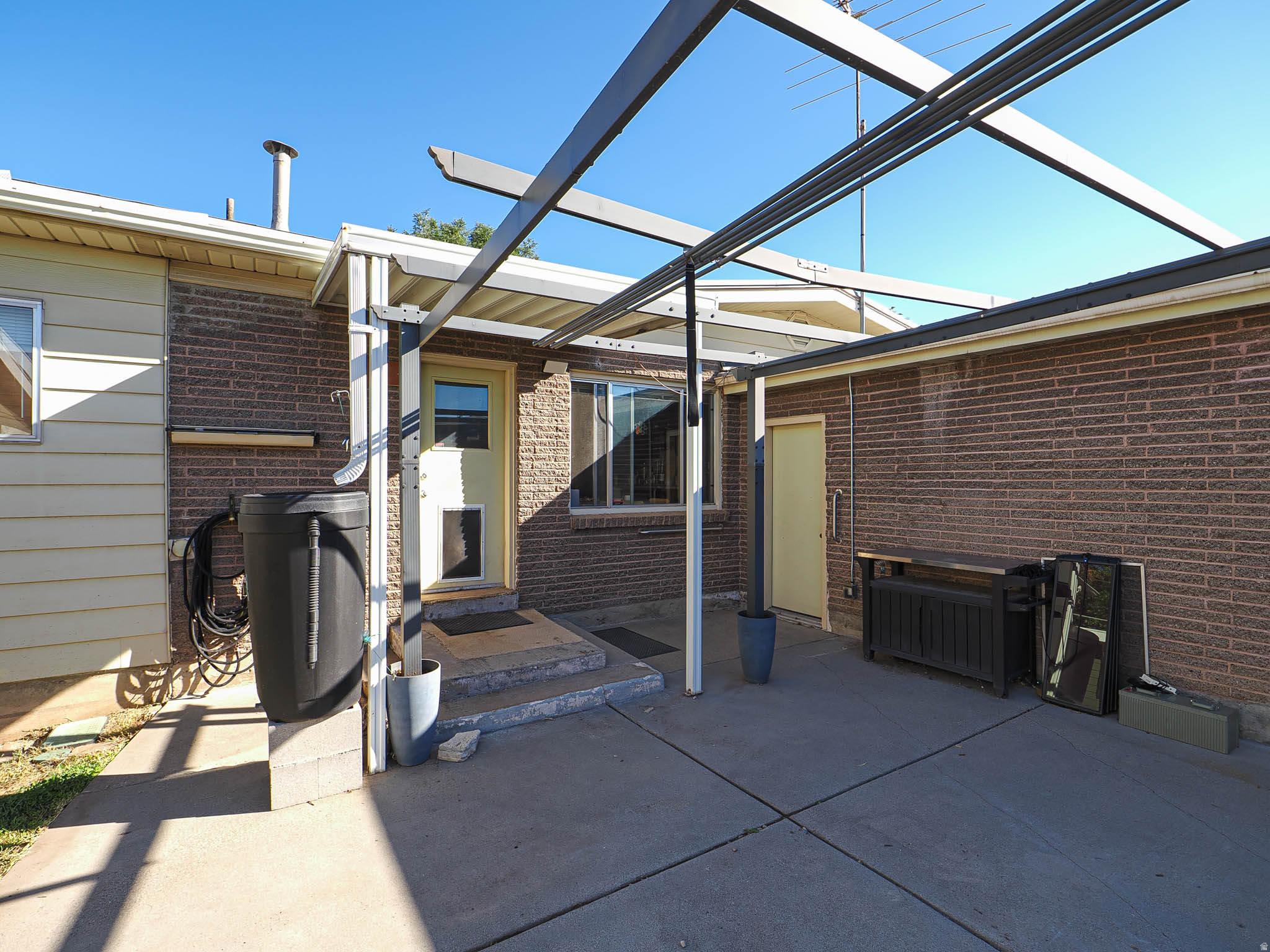 main property photo 35