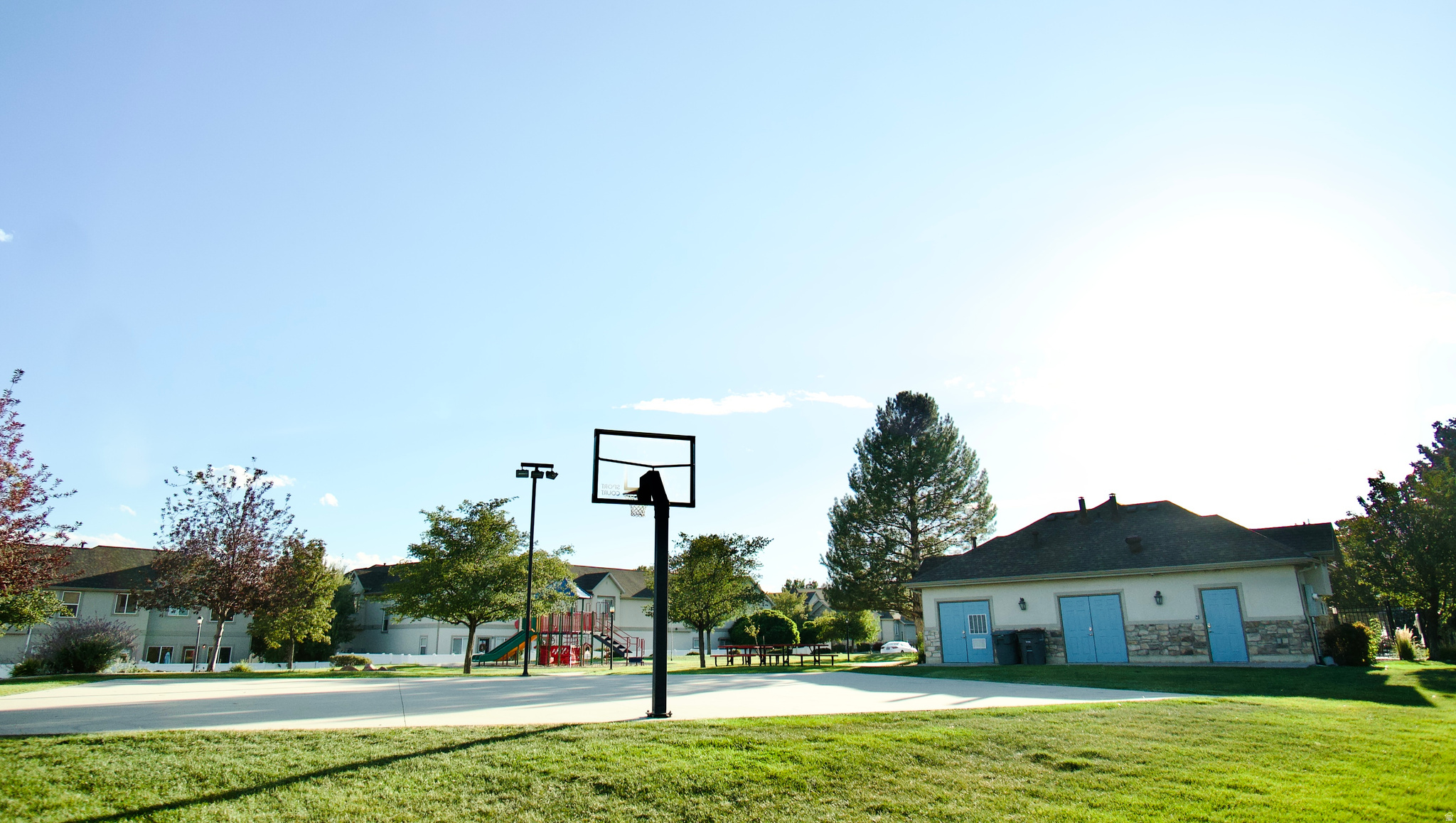 main property photo 40