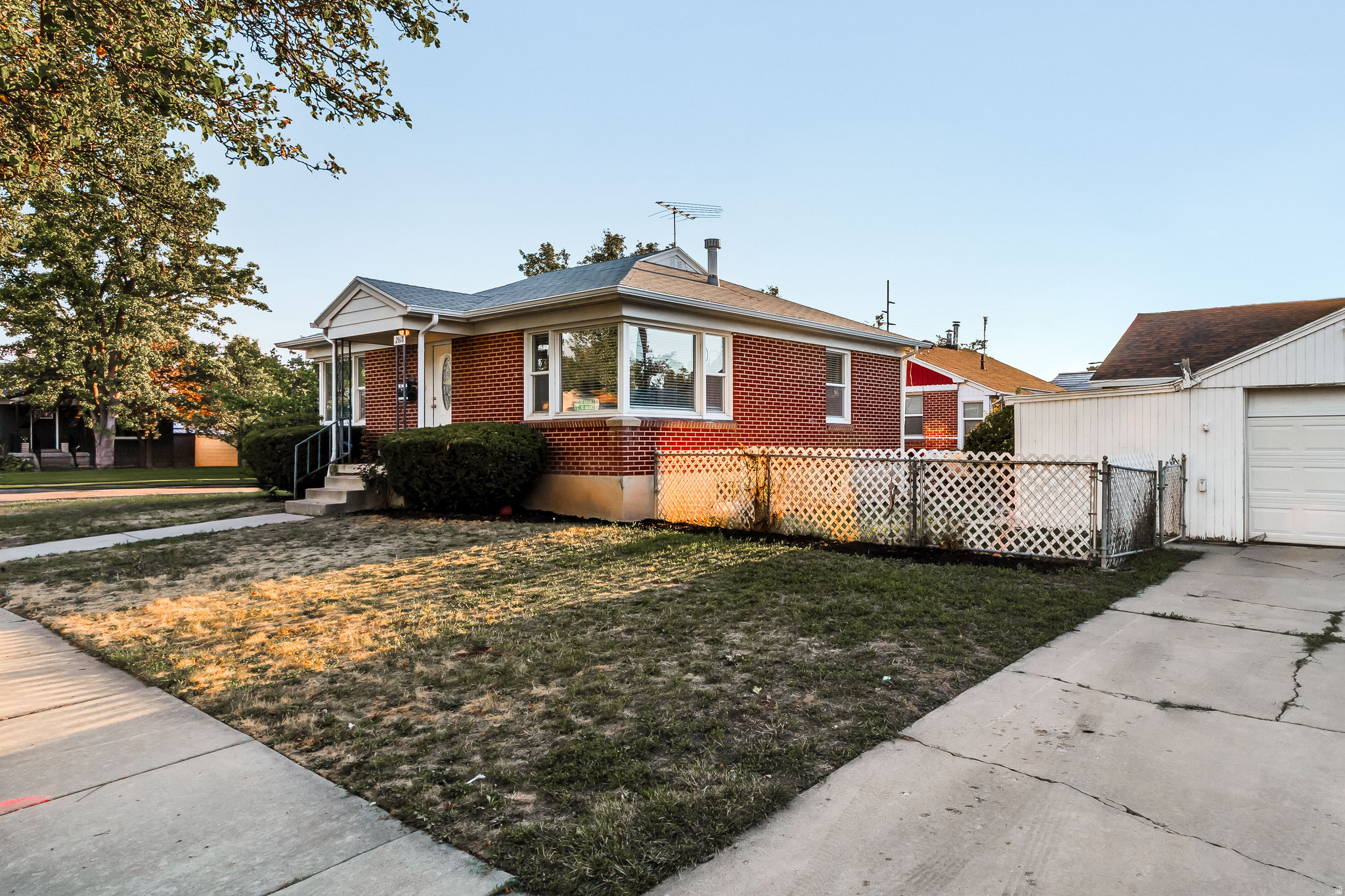 main property photo 2