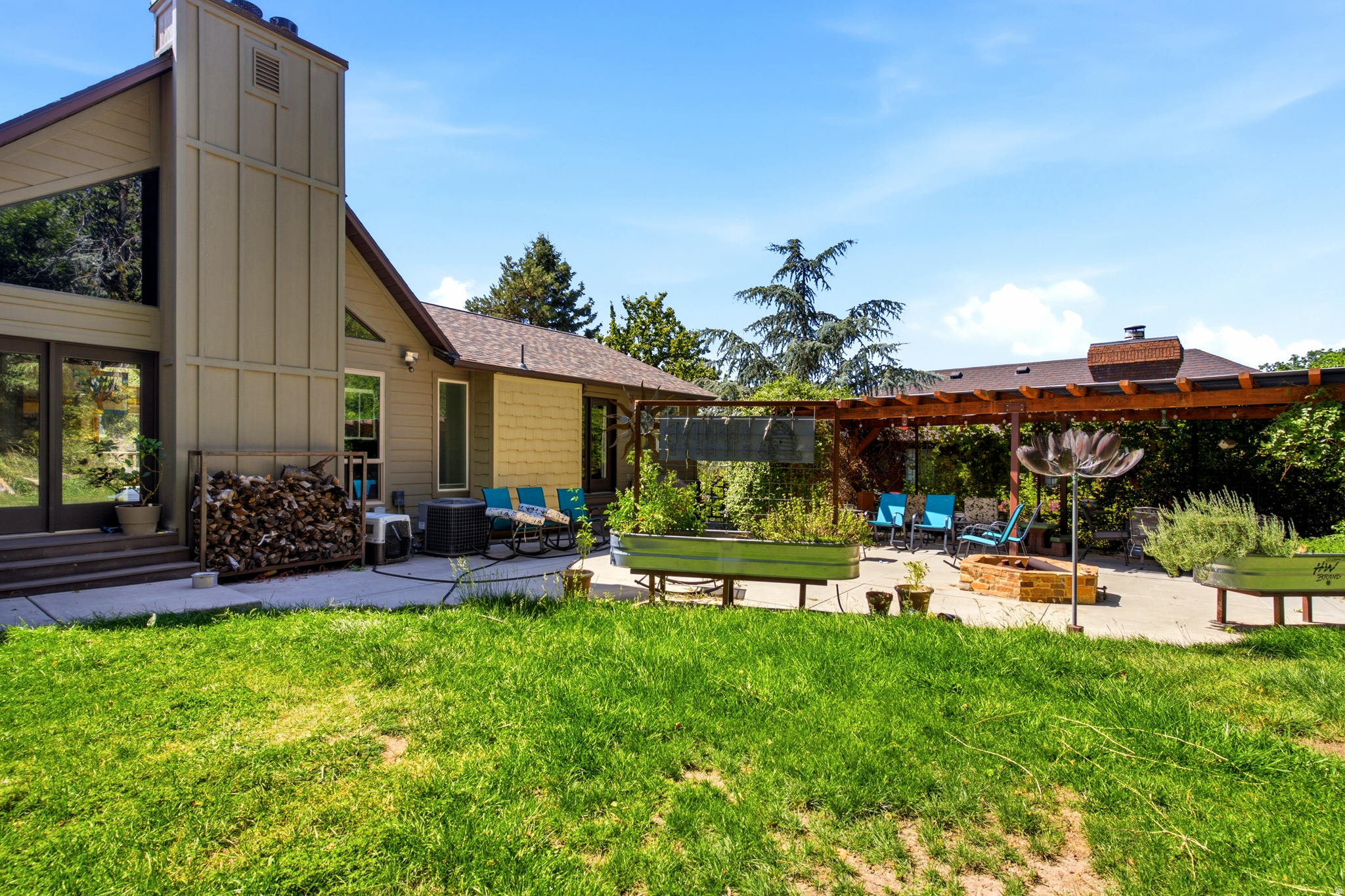 main property photo 39