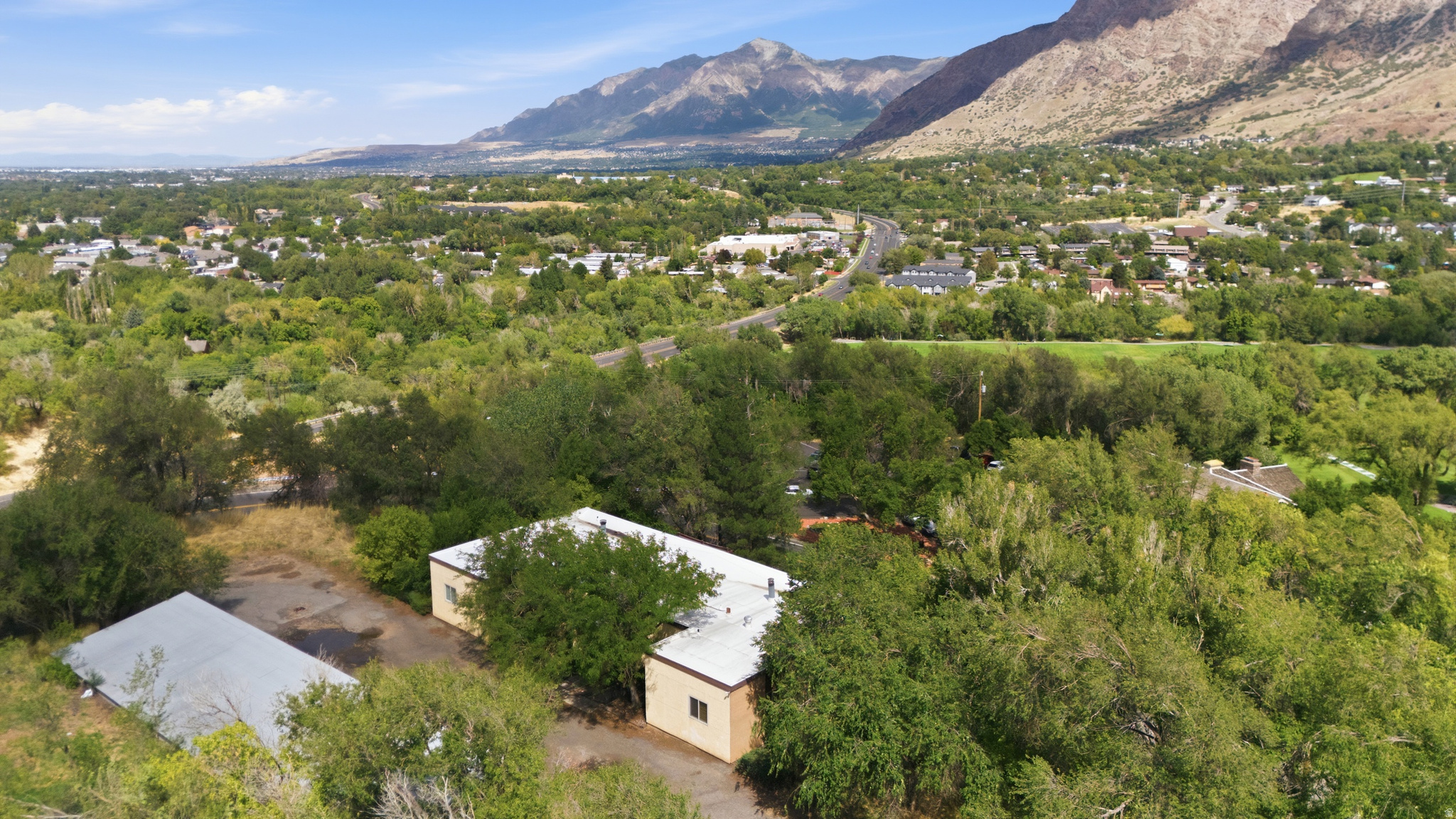 main property photo 38