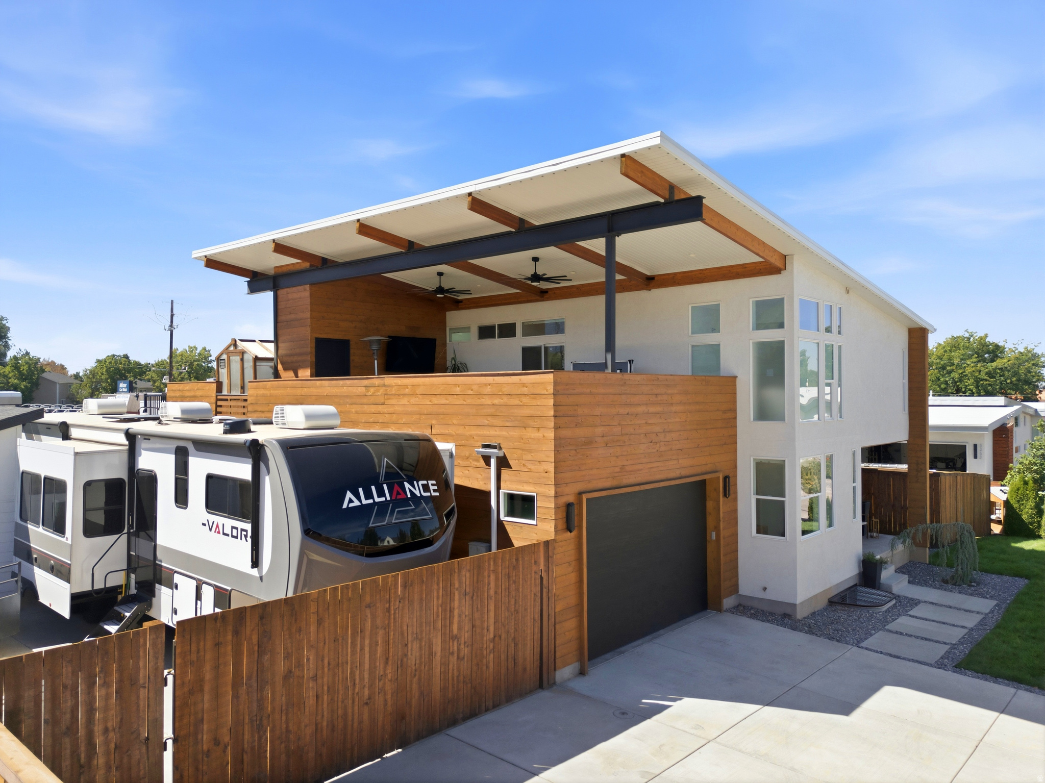 main property photo 57