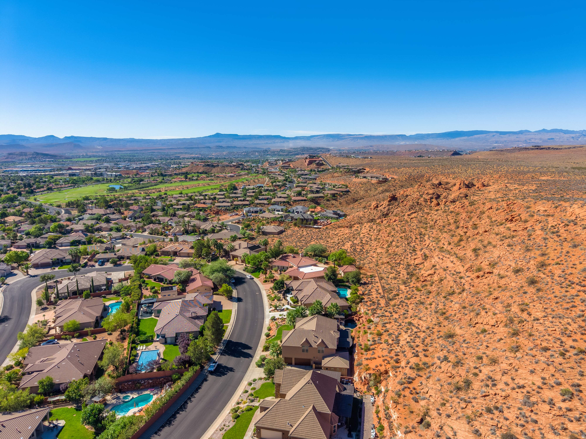 main property photo 10