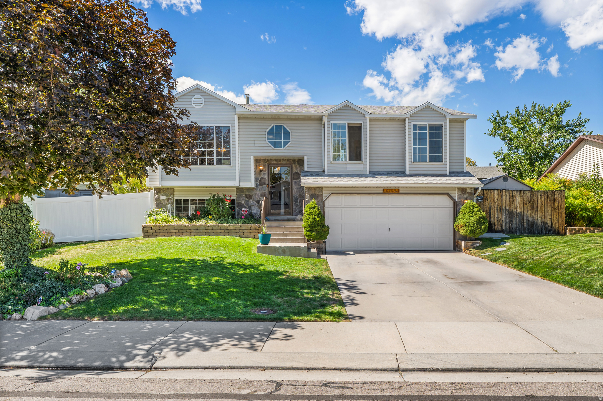 main property photo 0