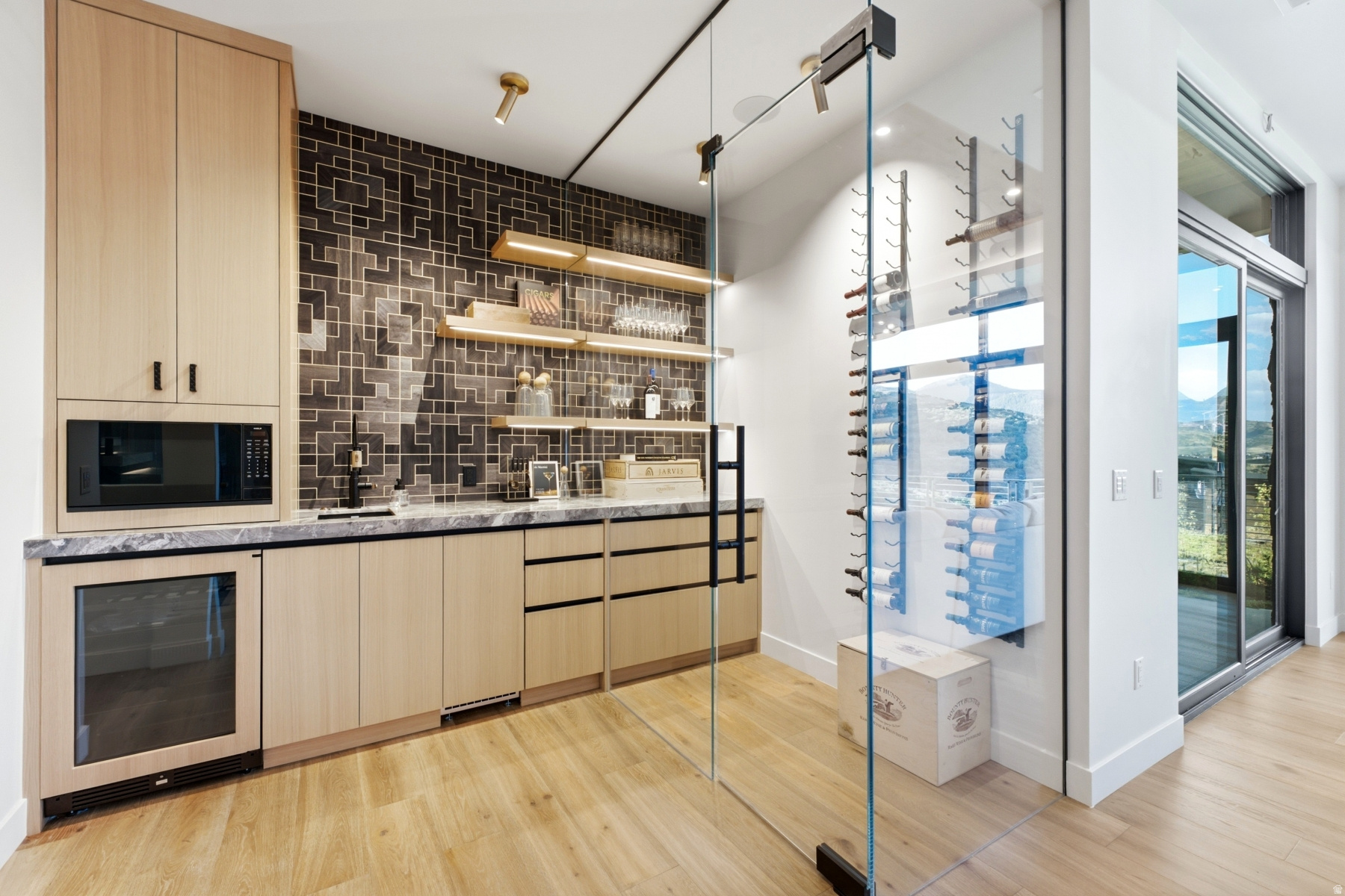 main property photo 89