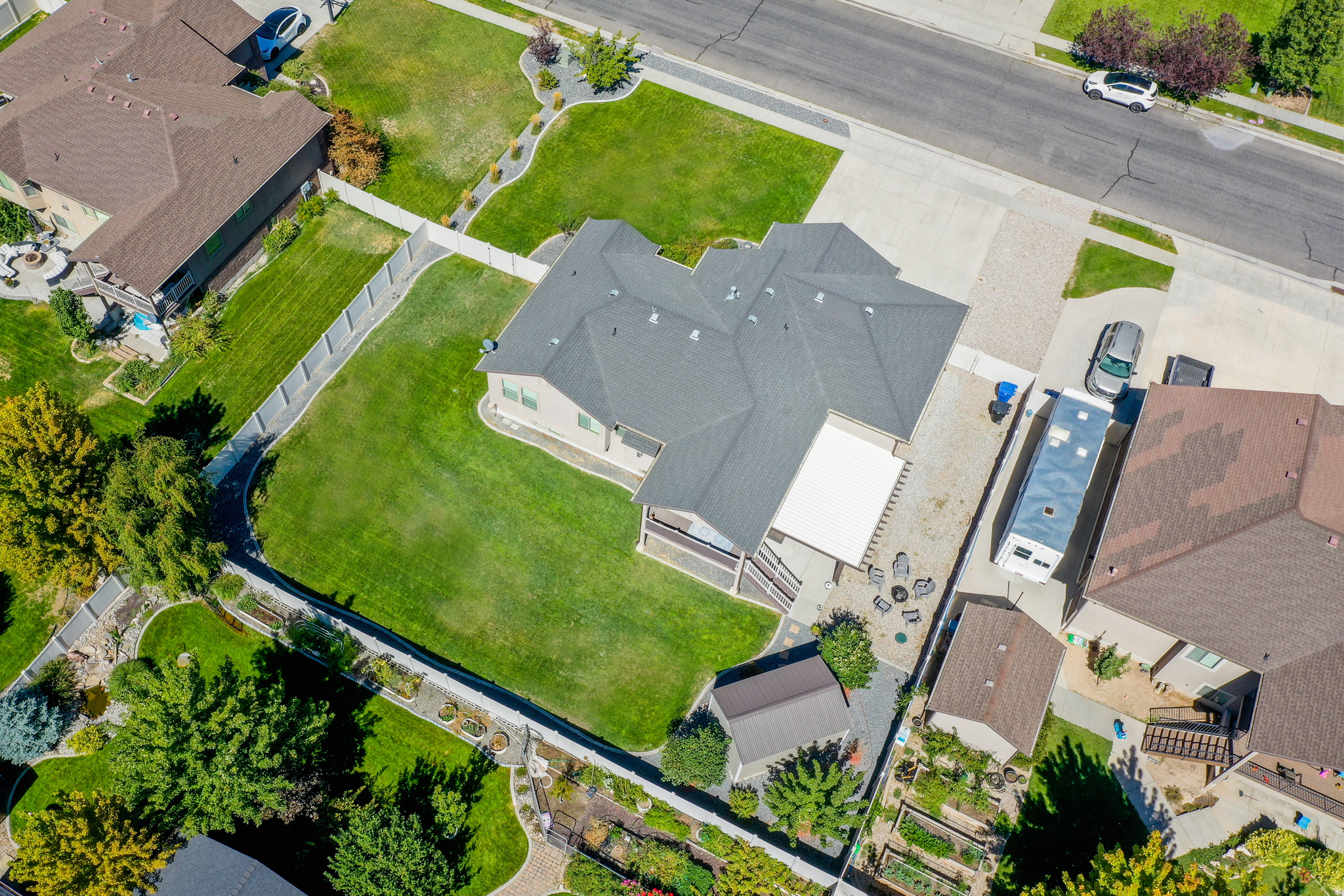 main property photo 33
