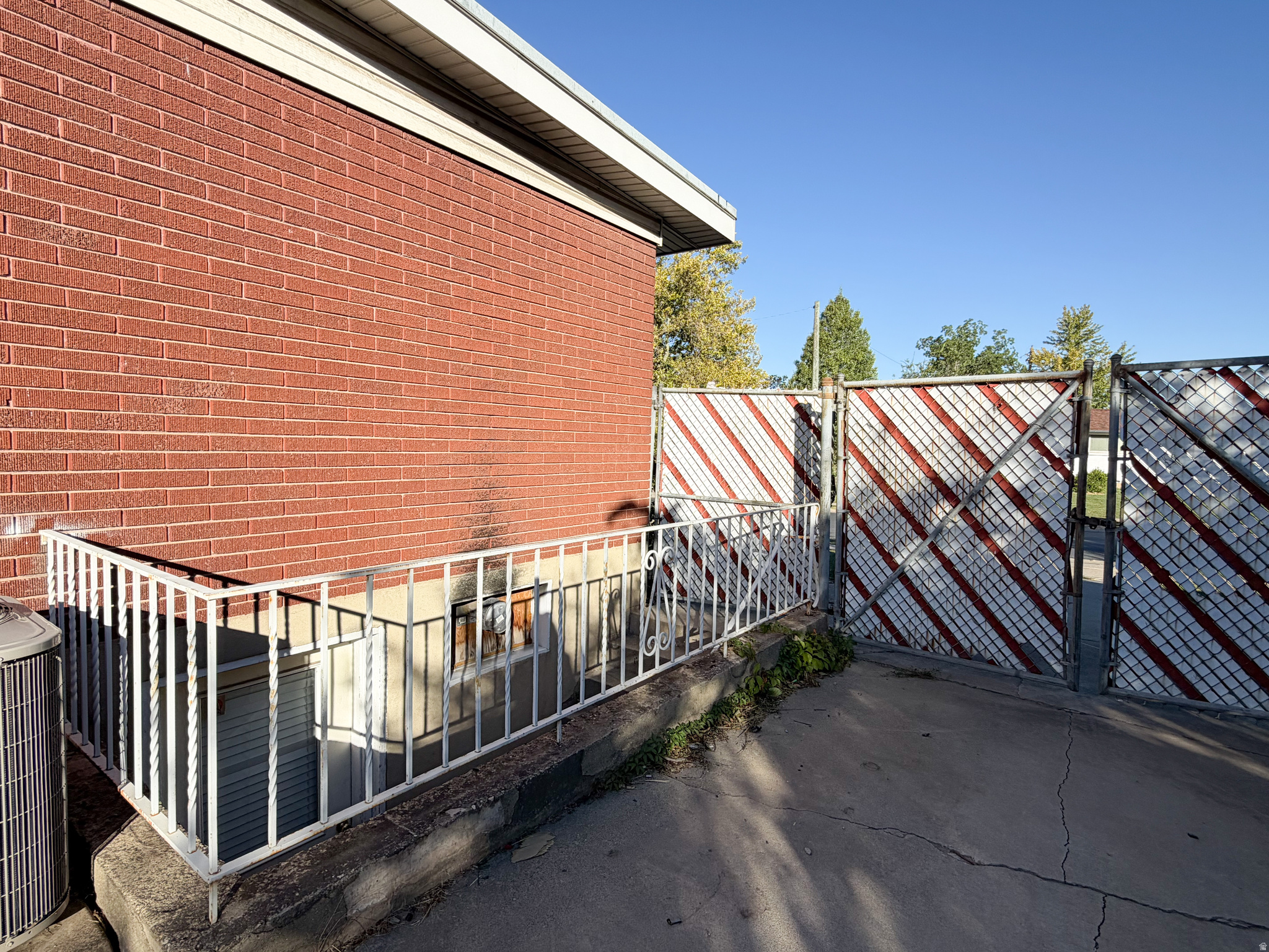 main property photo 26