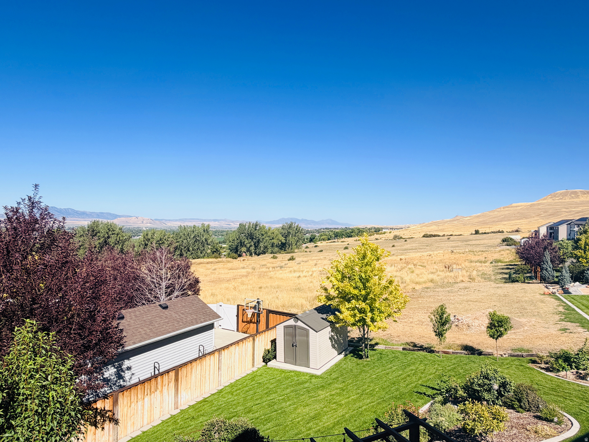 main property photo 26