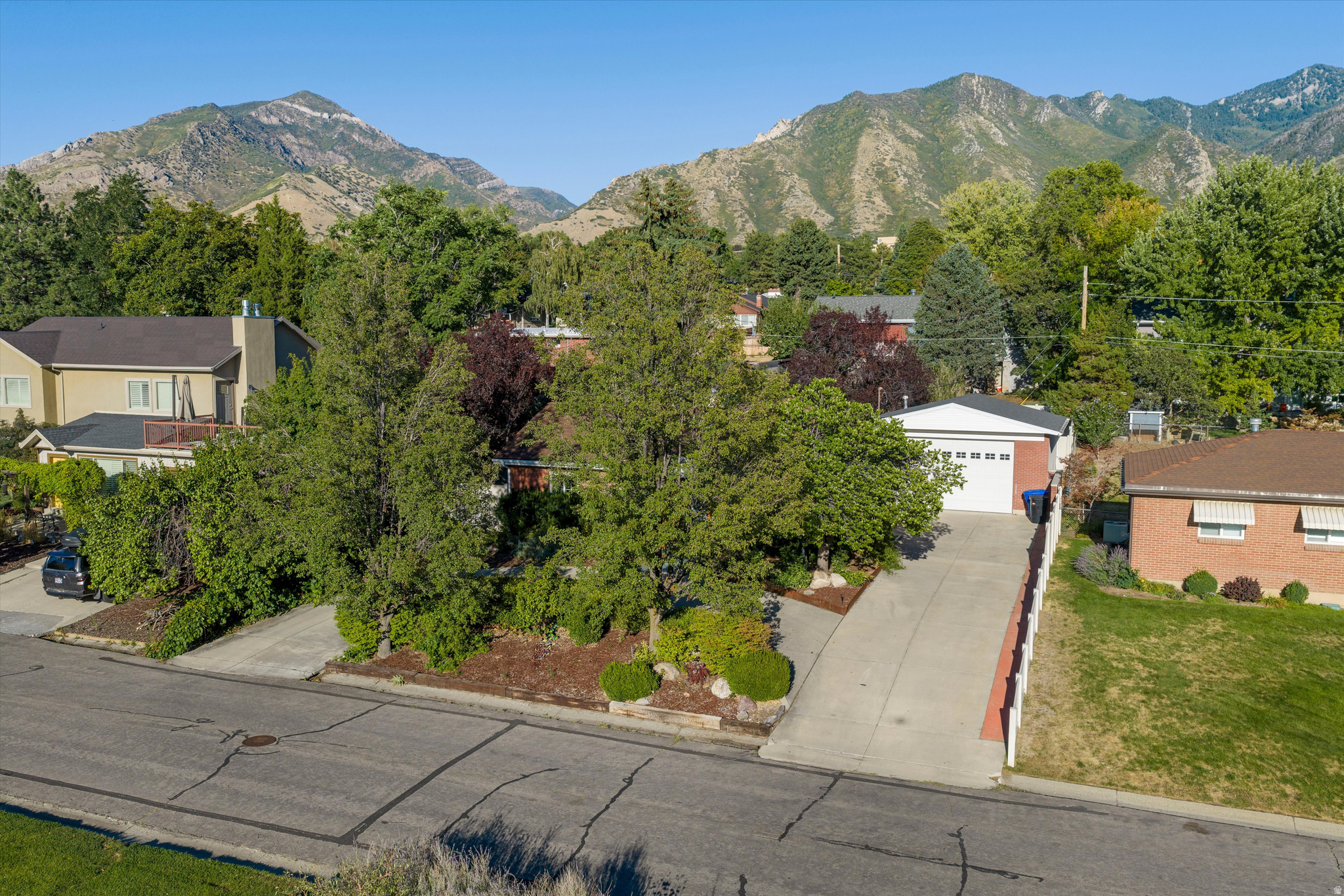 main property photo 60
