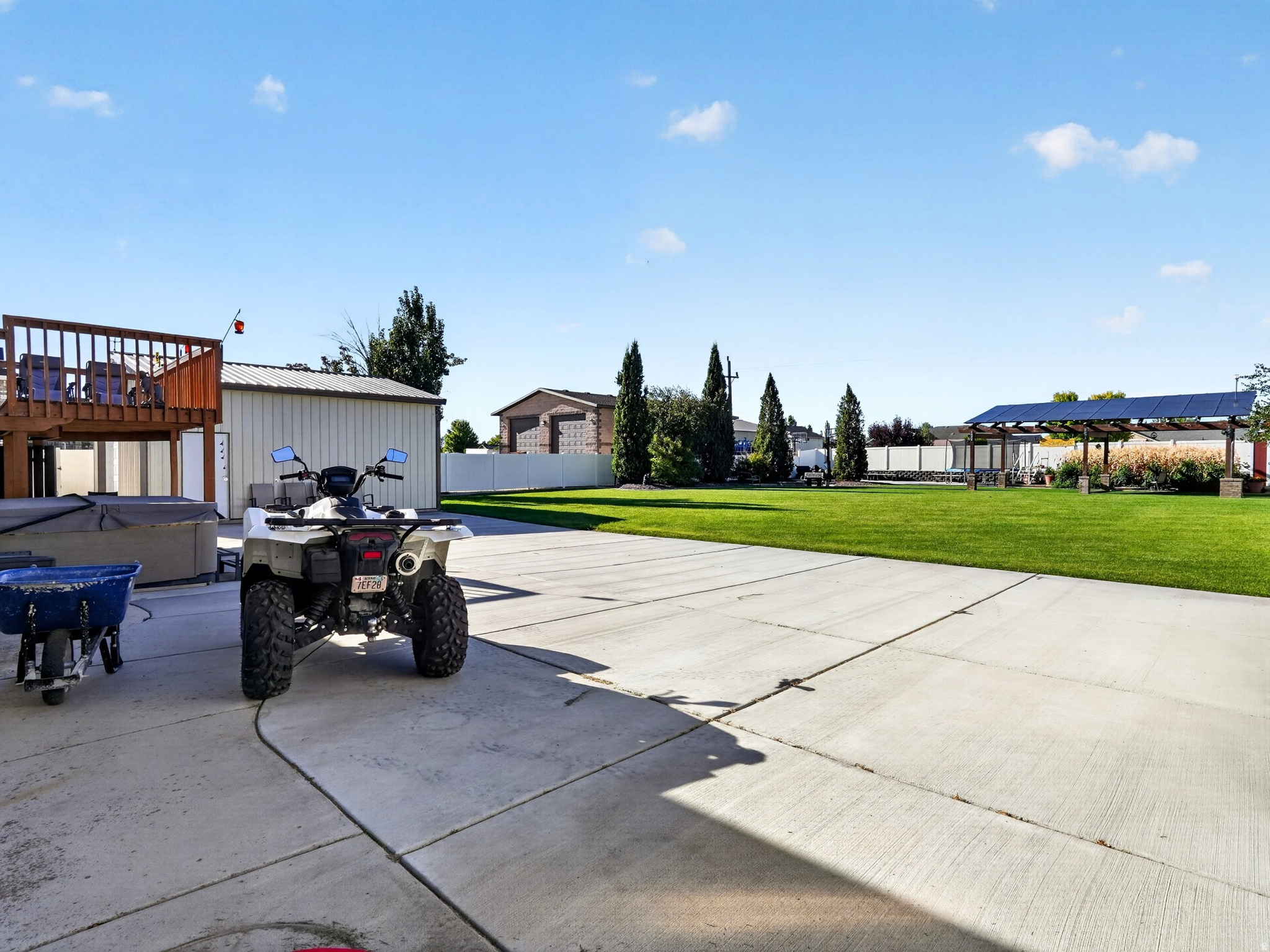main property photo 34