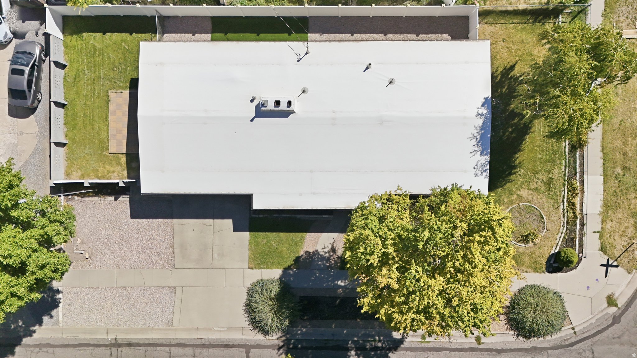 main property photo 51