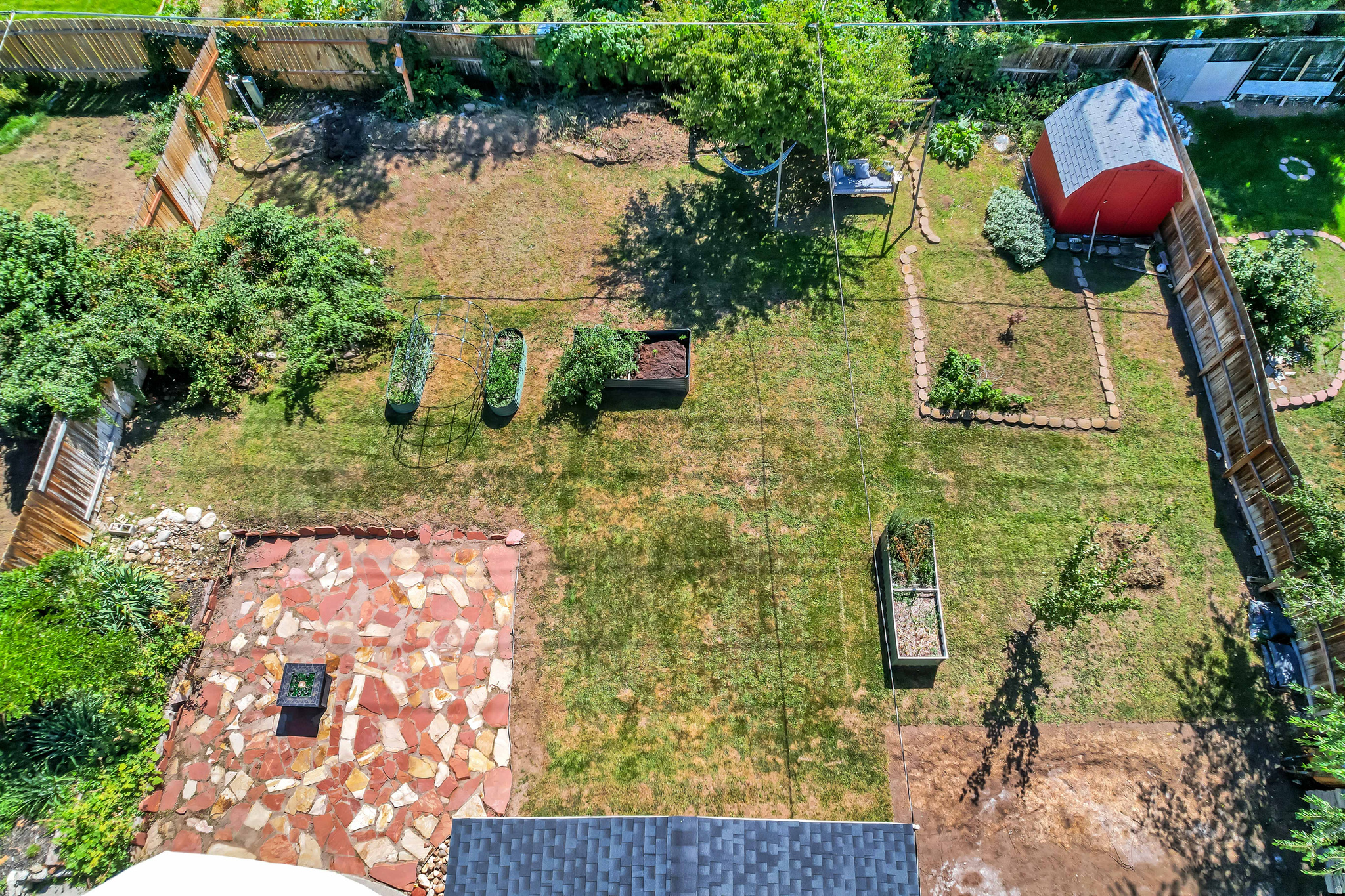 main property photo 36