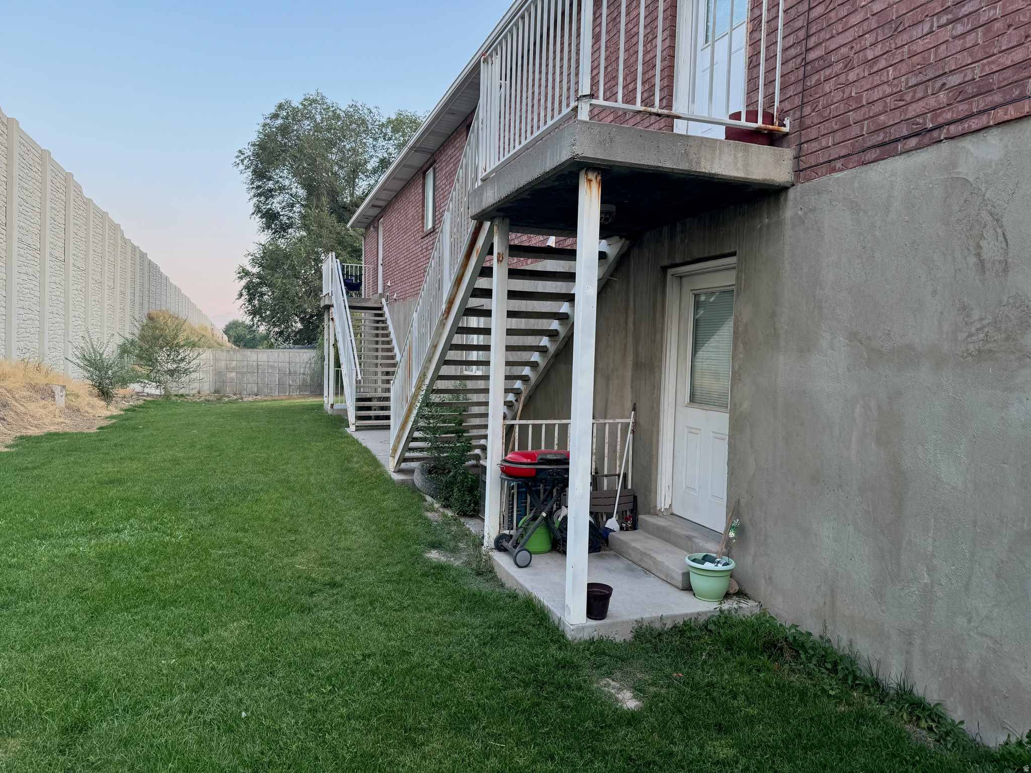 main property photo 10
