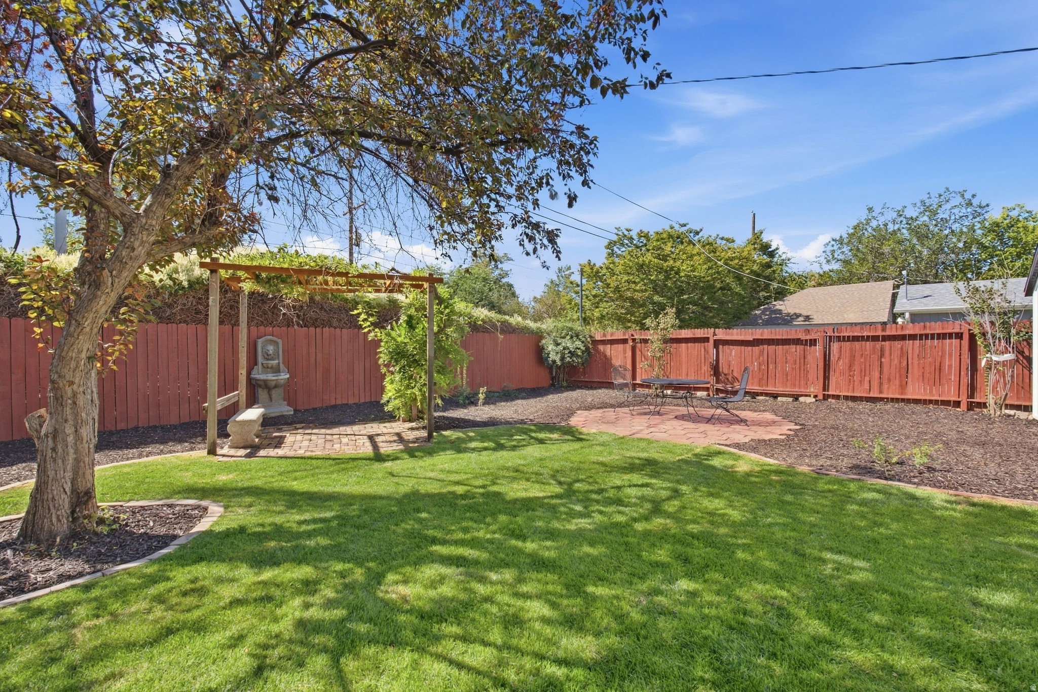 main property photo 29
