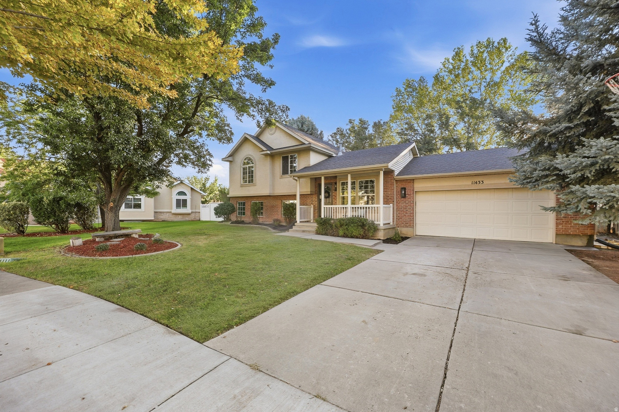 main property photo 44