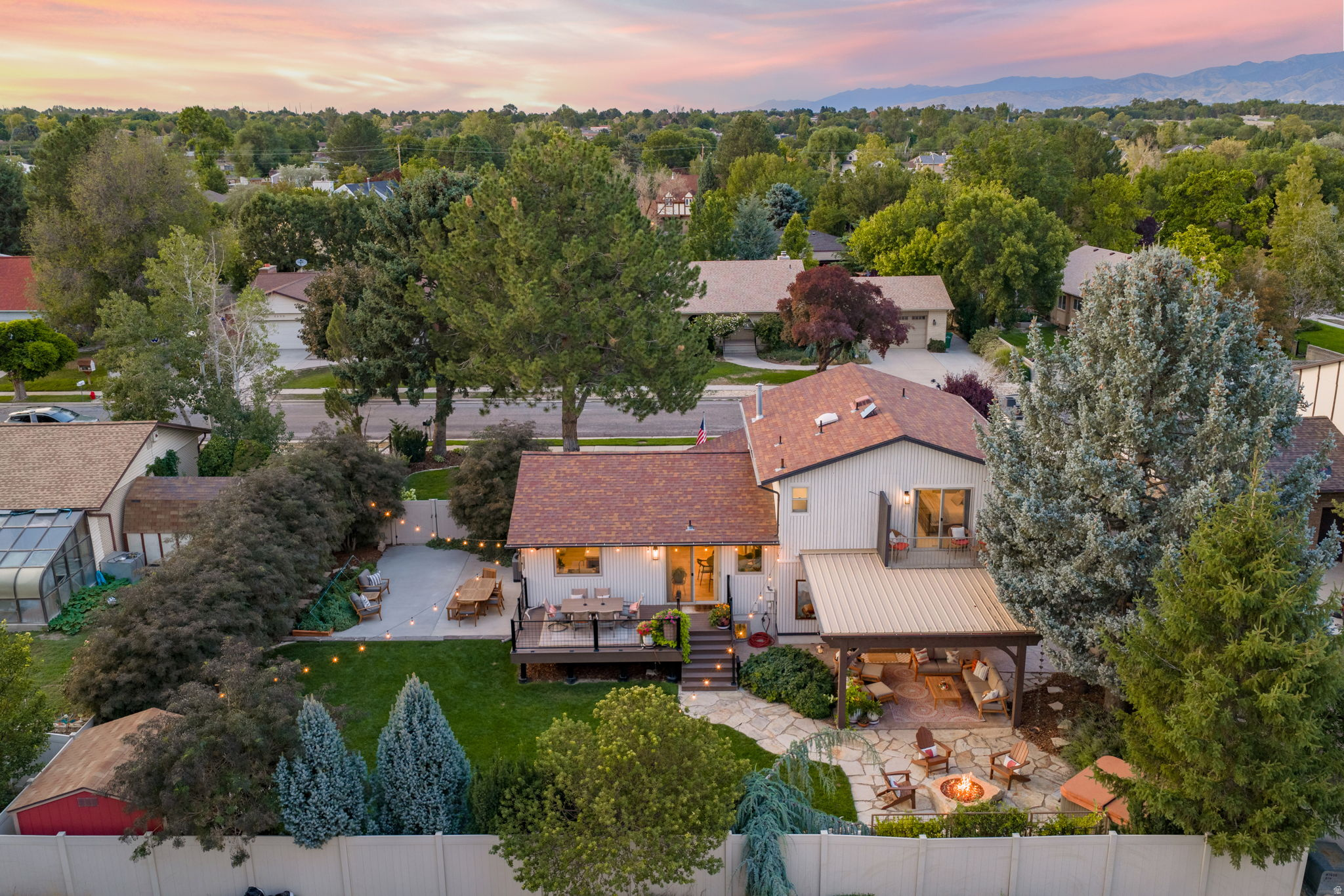 main property photo 50