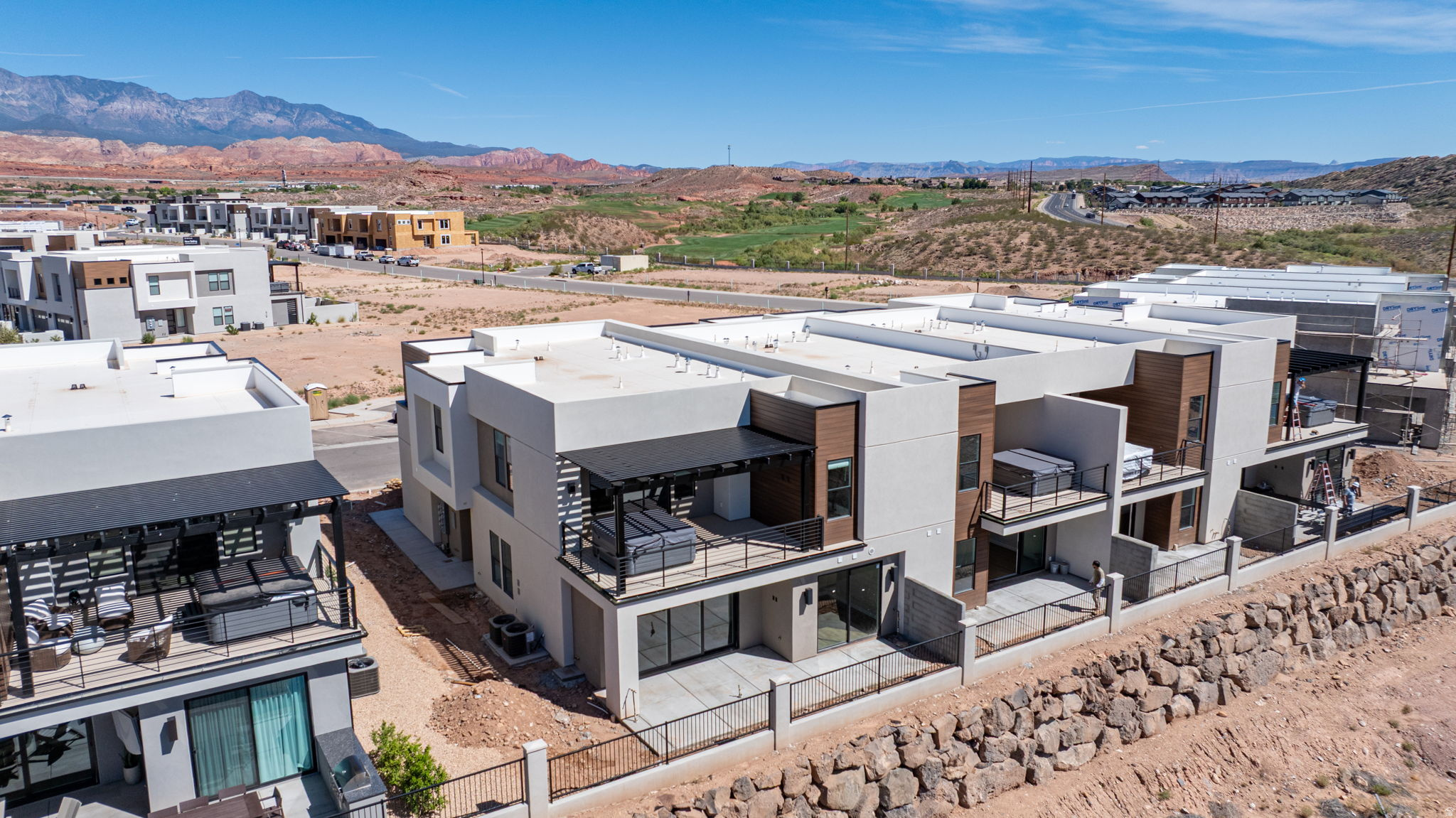 main property photo 24