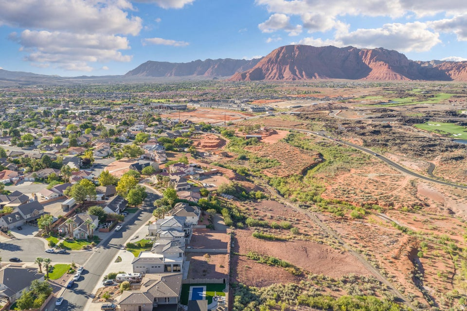 main property photo 60