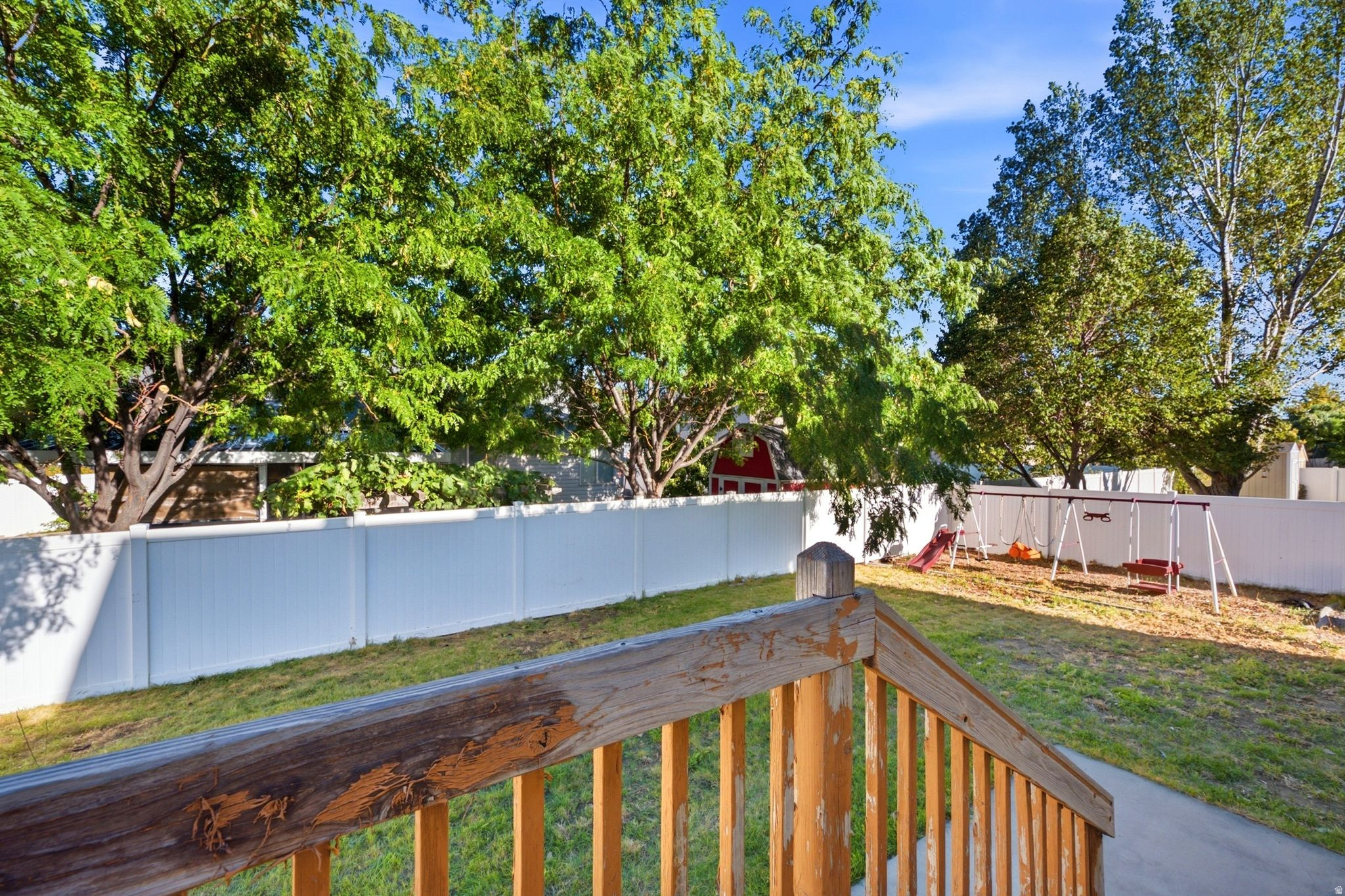 main property photo 35