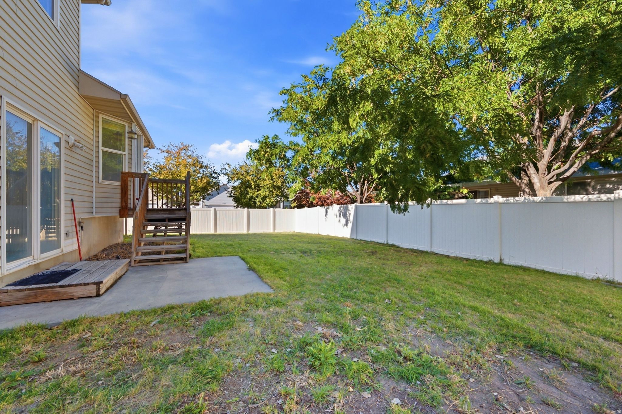 main property photo 37