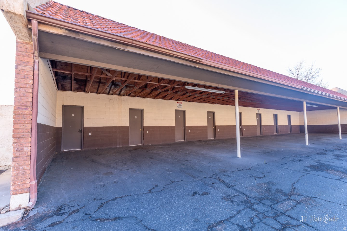main property photo 18