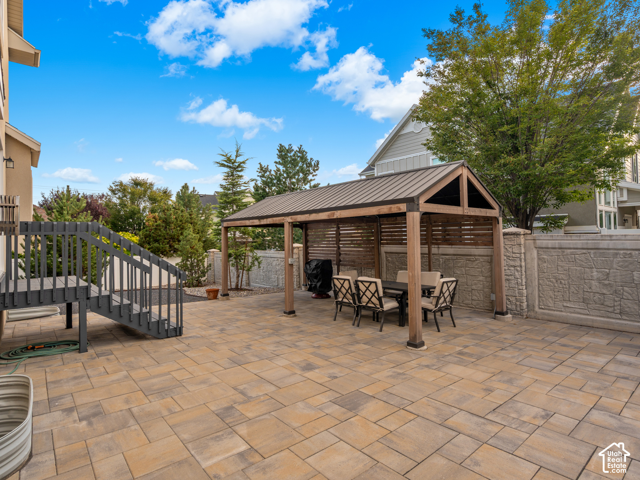 main property photo 50