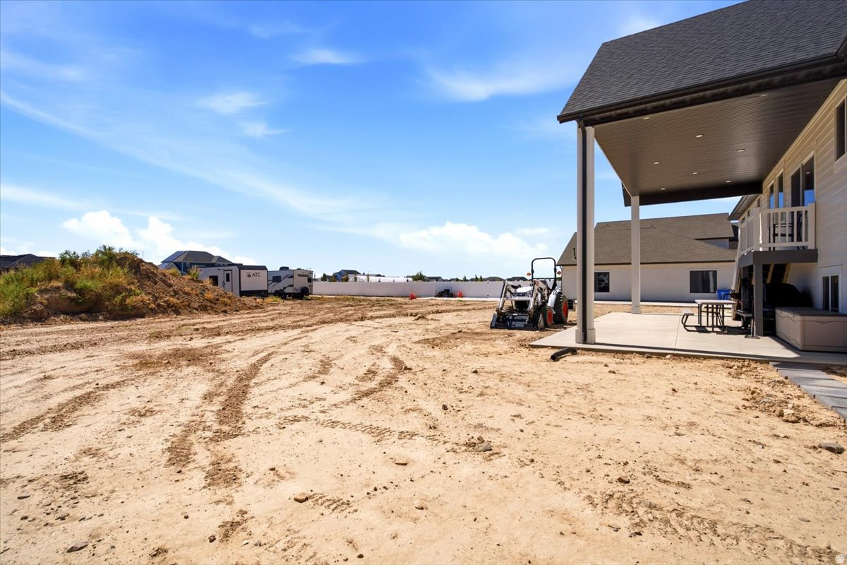 main property photo 48