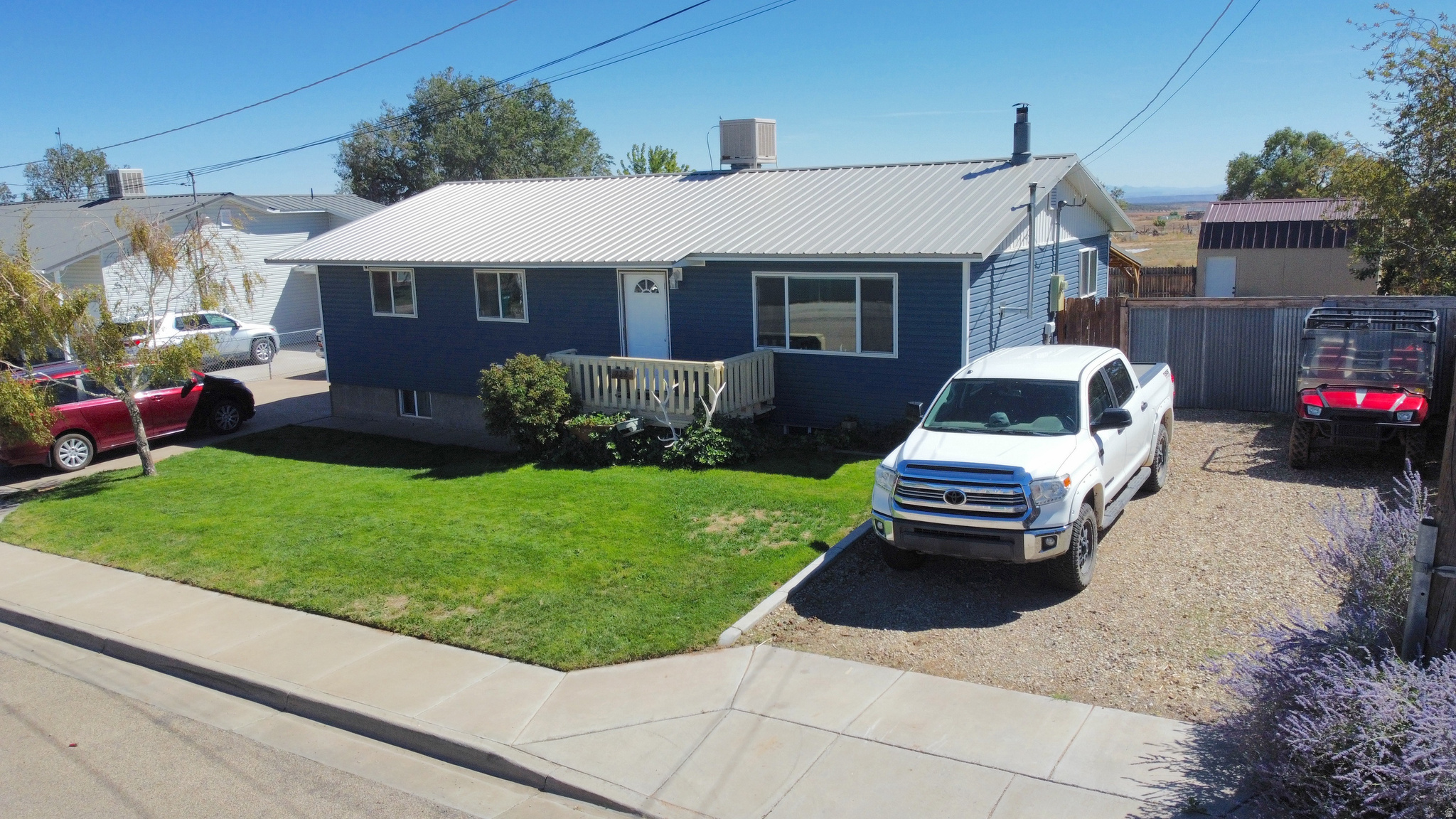 main property photo 39