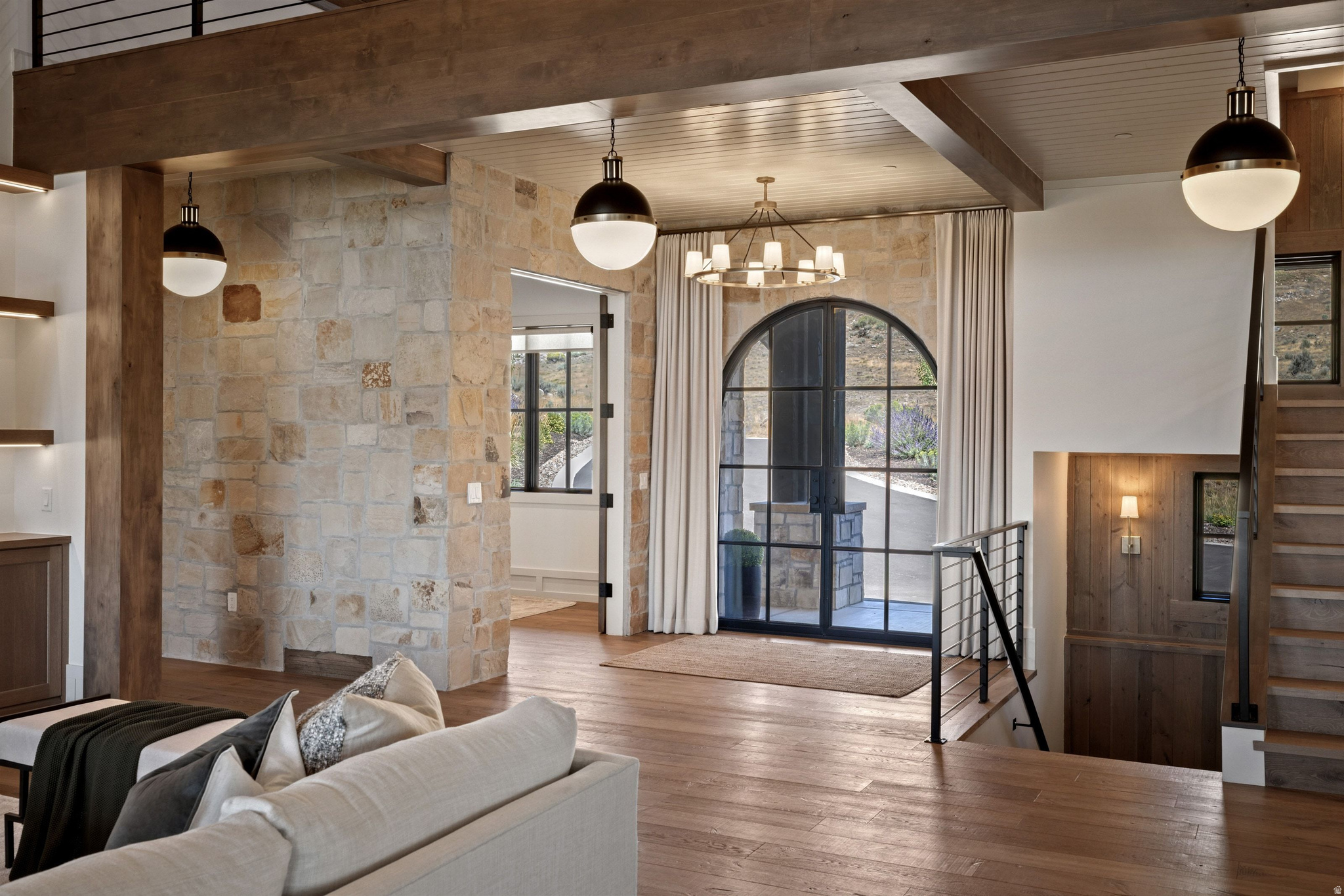 main property photo 14