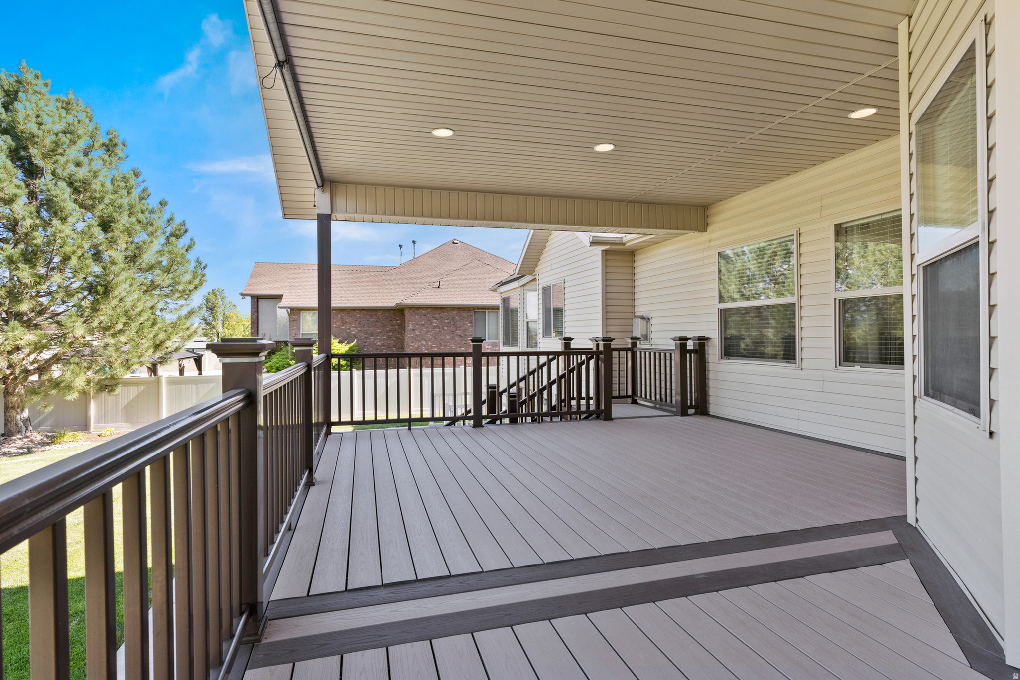 main property photo 44