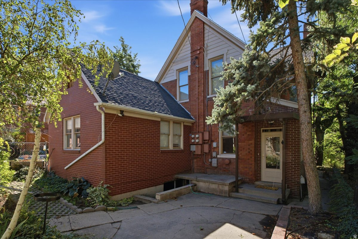 main property photo 35