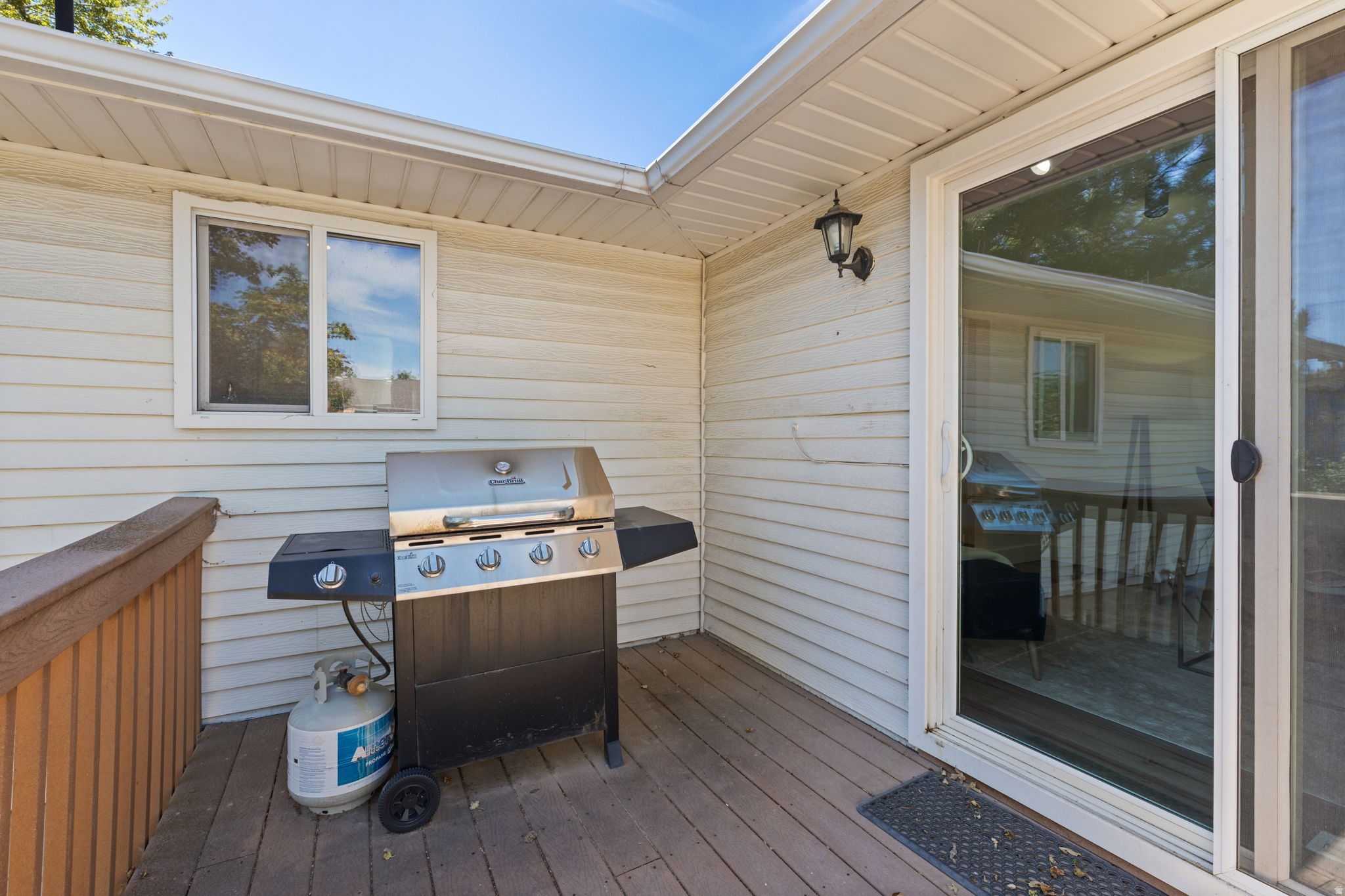 main property photo 43