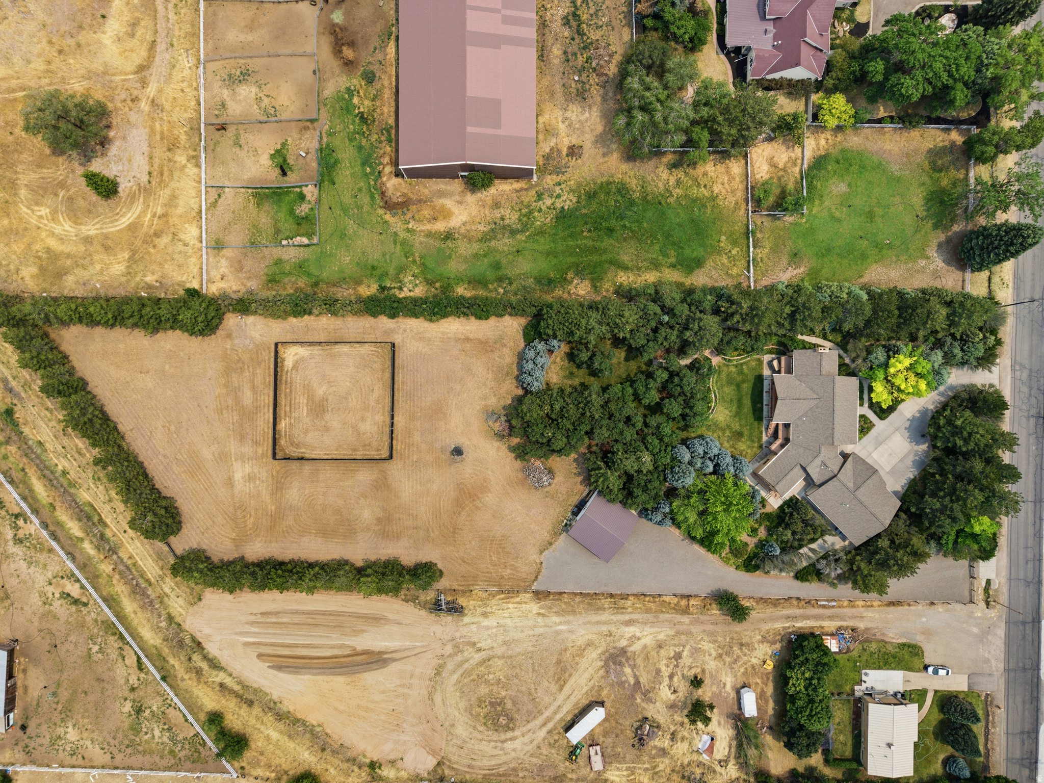 main property photo 37