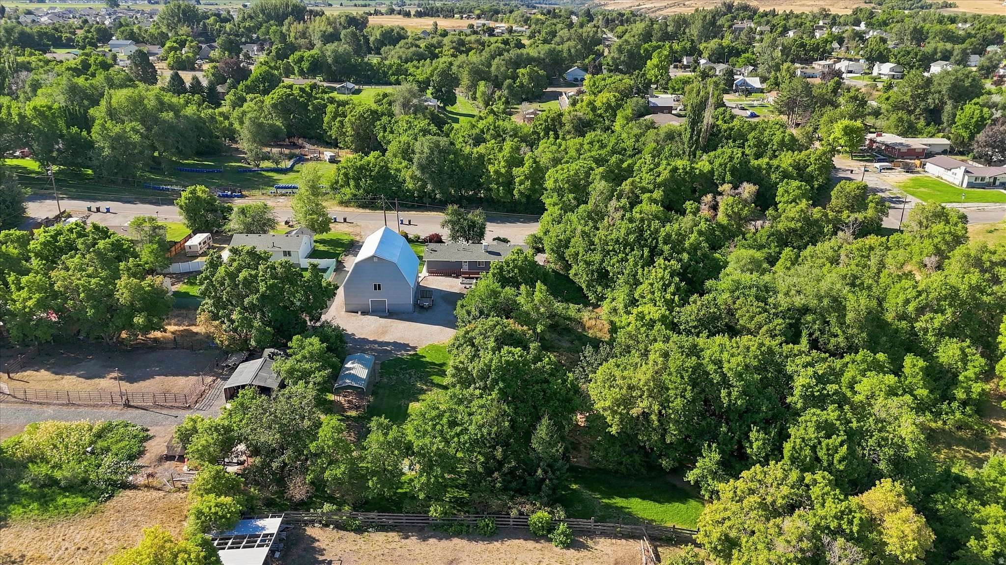 main property photo 44