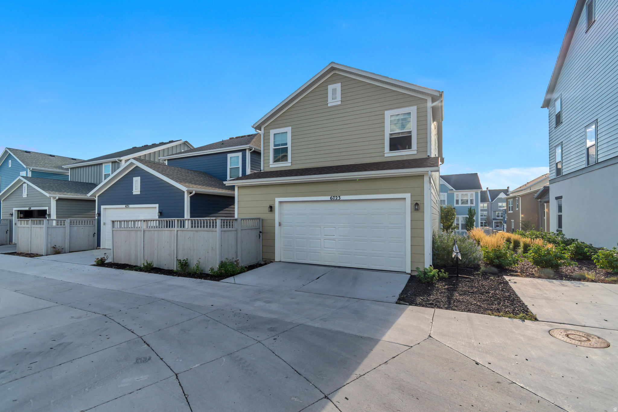 main property photo 26