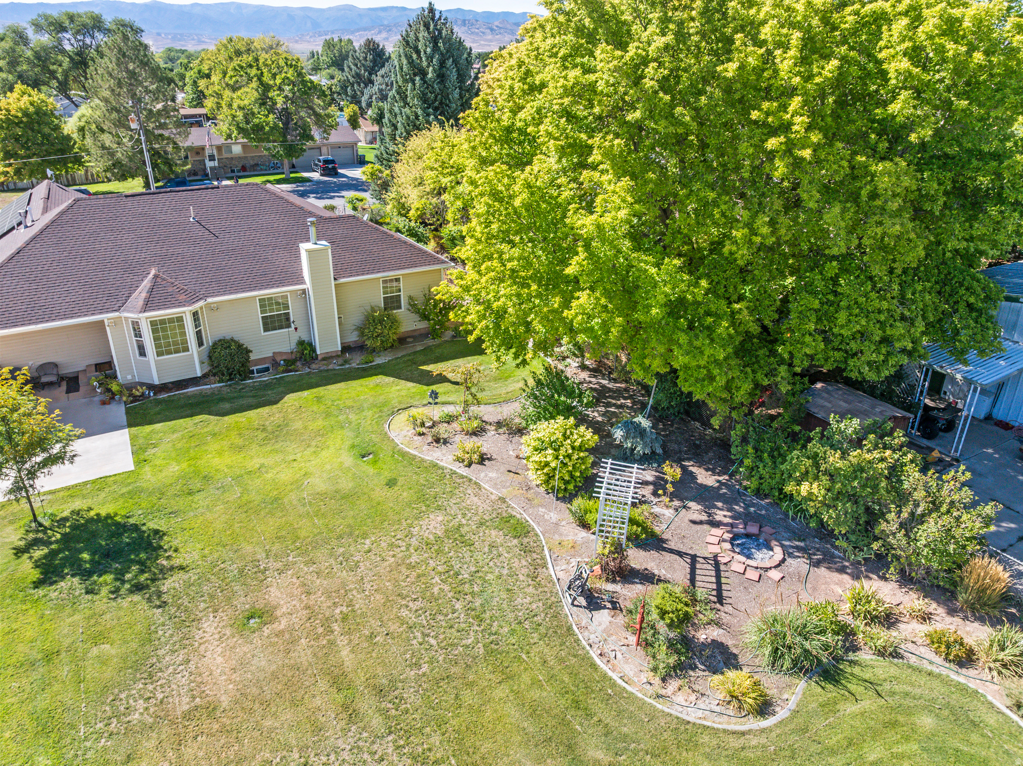 main property photo 44