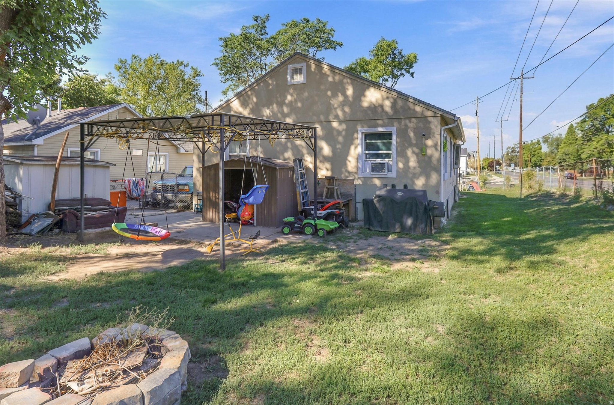 main property photo 22