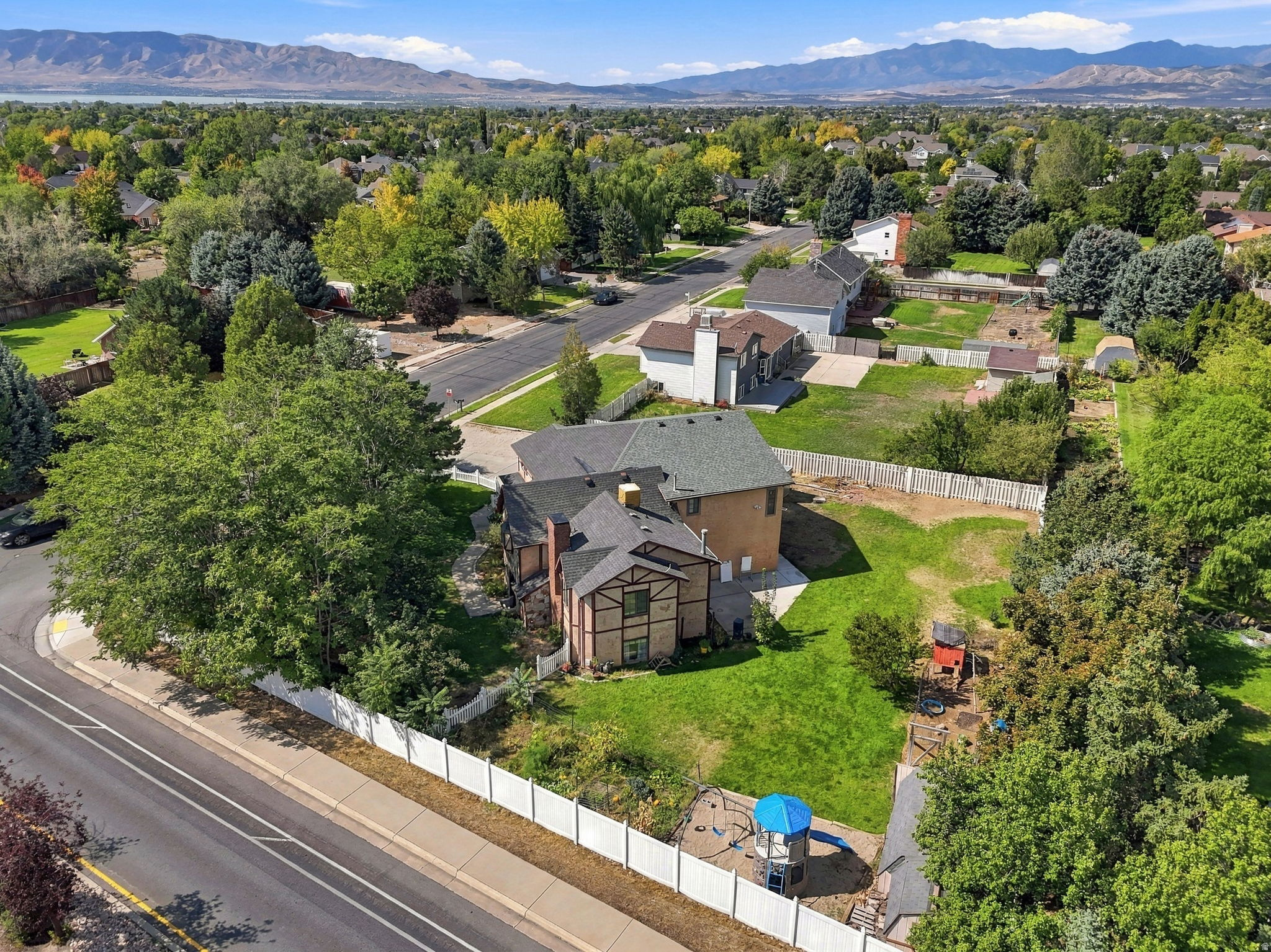 main property photo 54