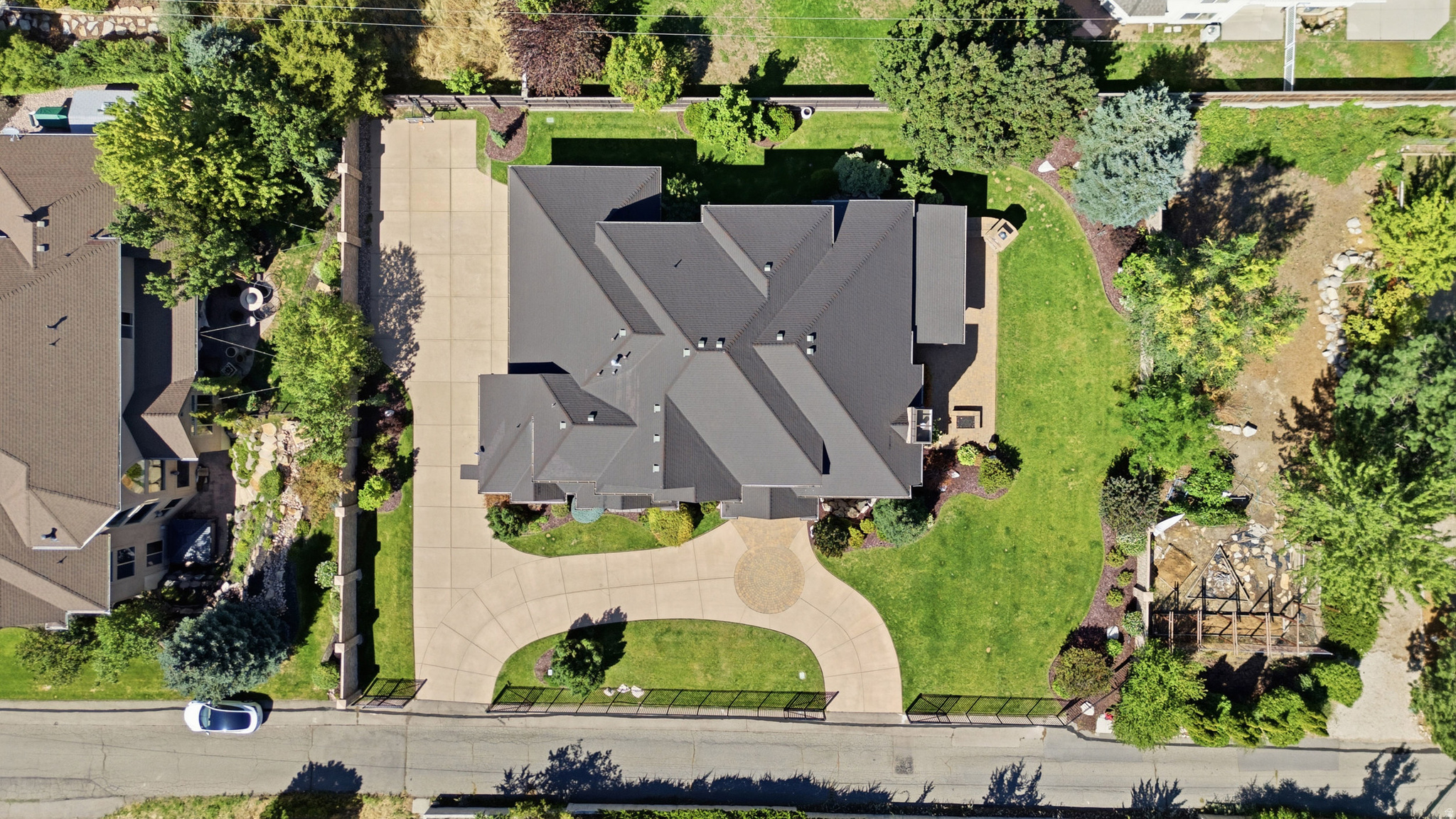 main property photo 51