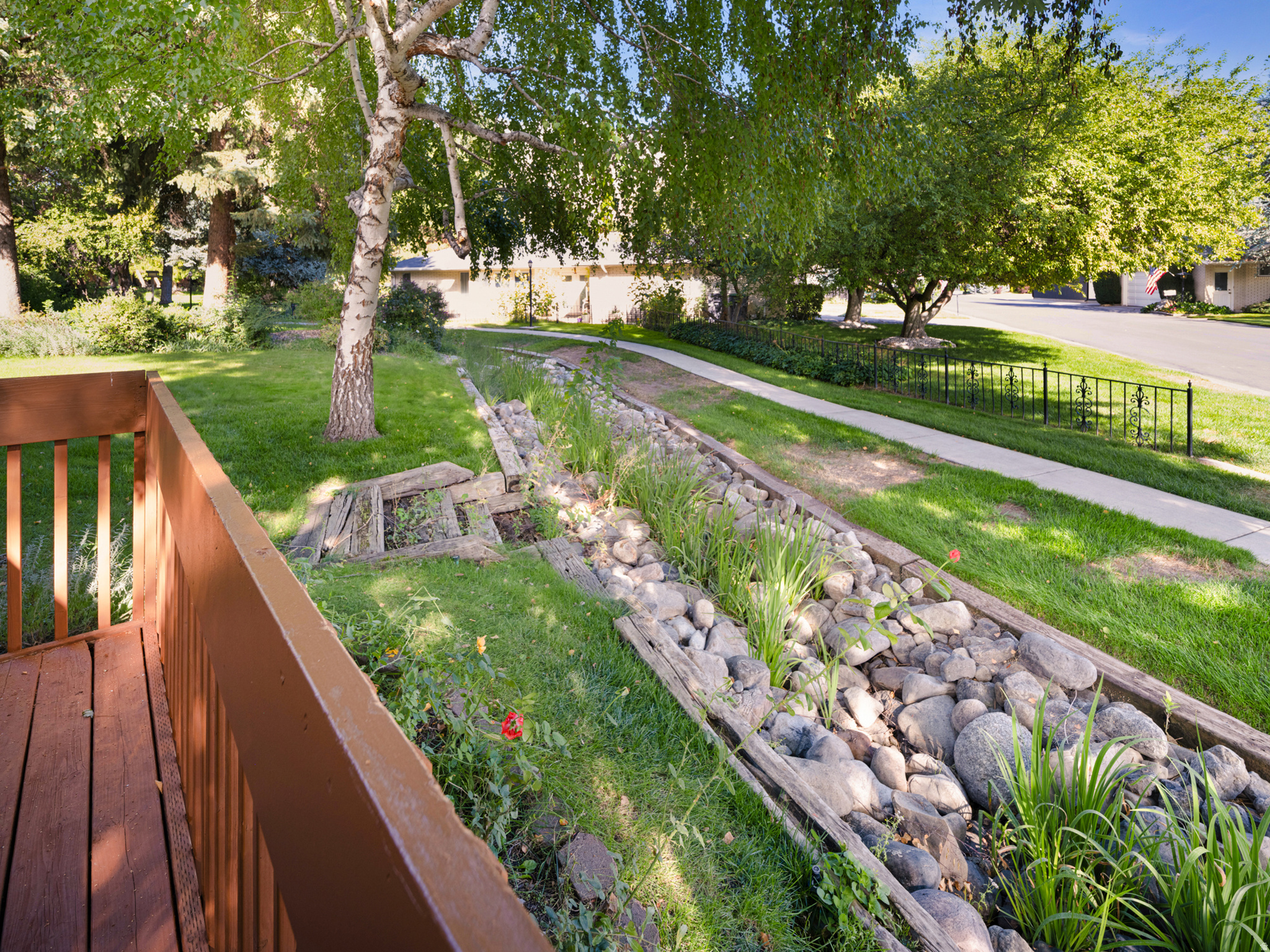 main property photo 42