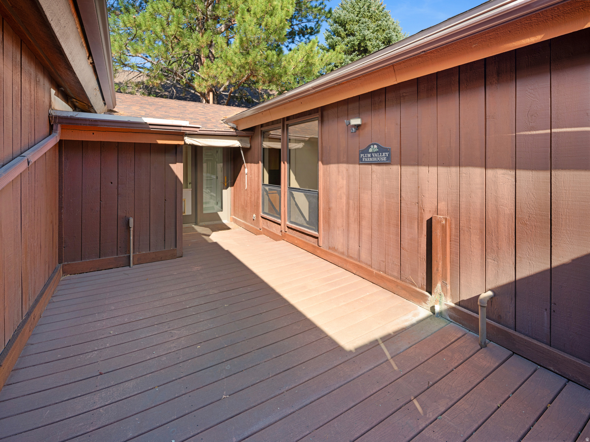 main property photo 44