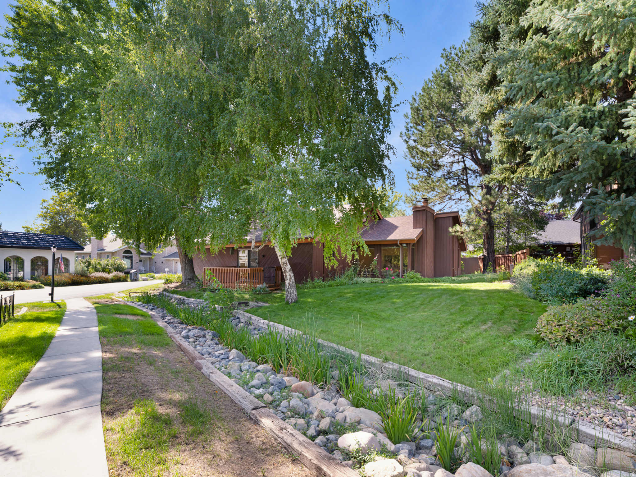 main property photo 50