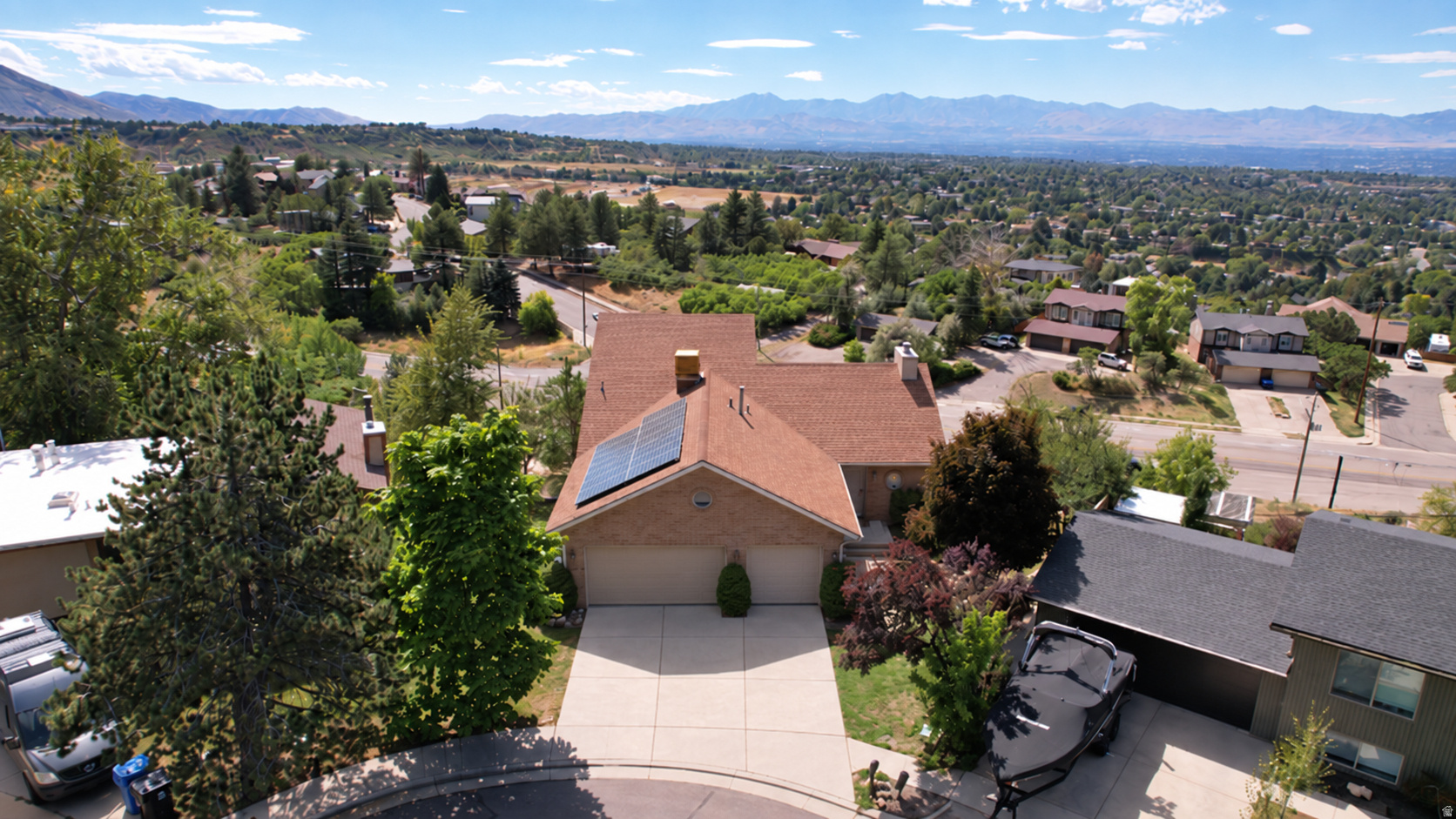 main property photo 0