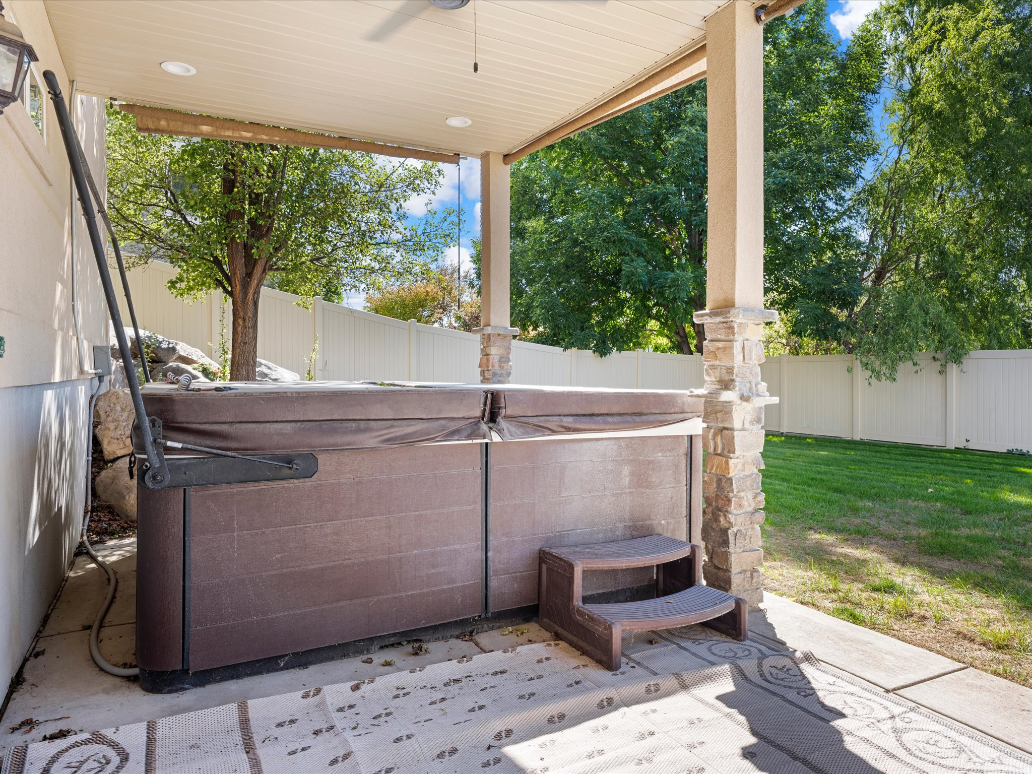 main property photo 58