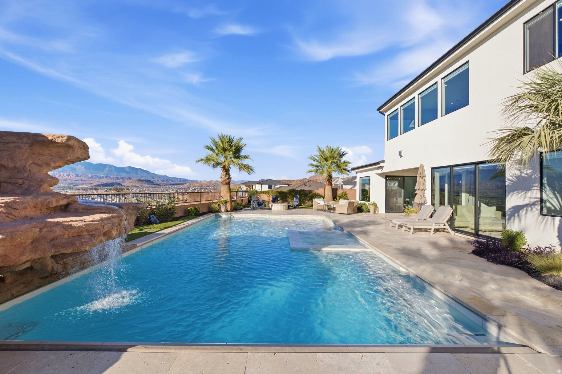 main property photo 78