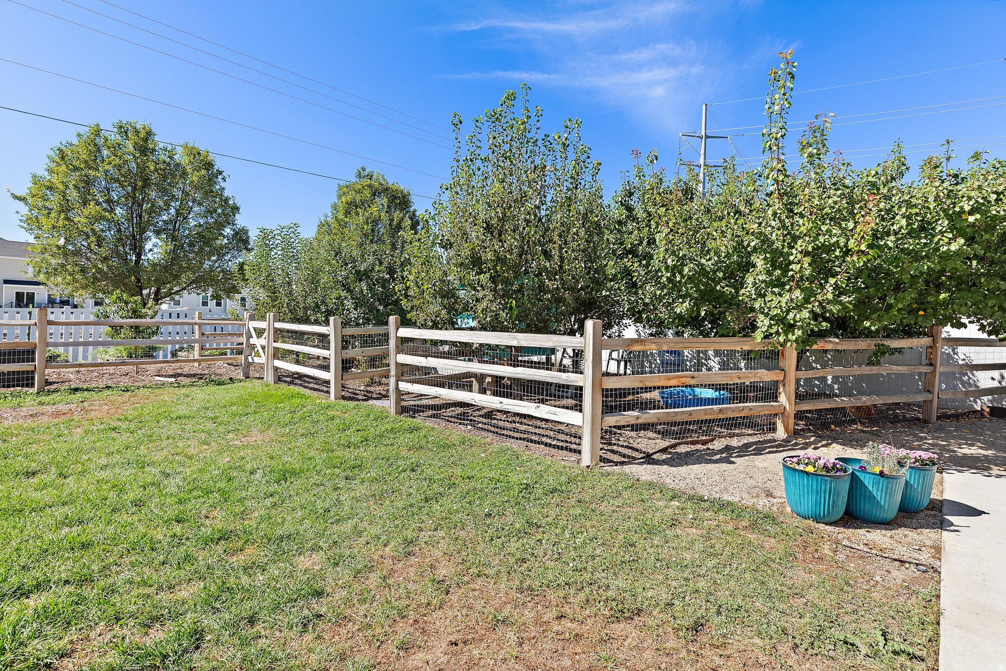 main property photo 31